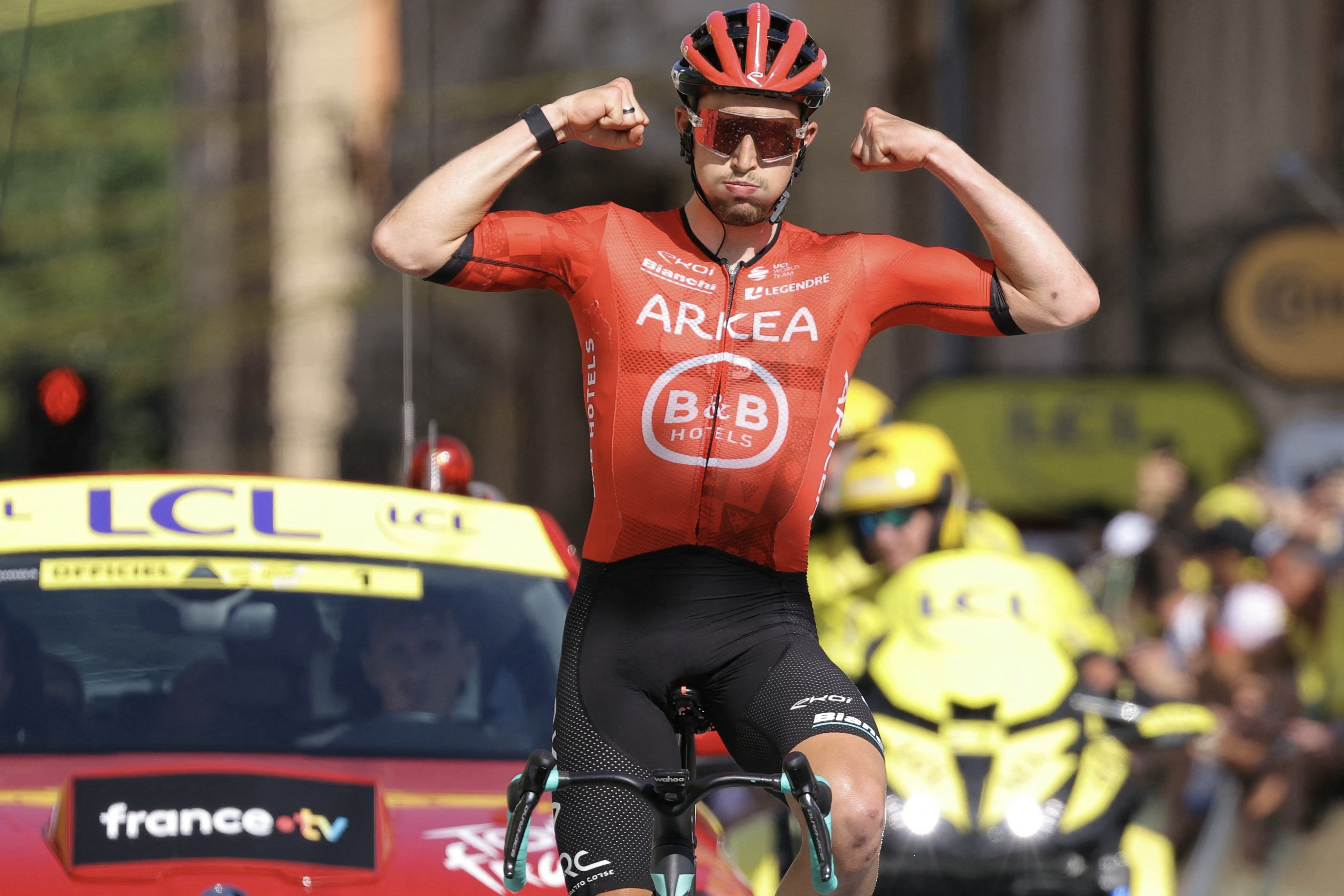 Kevin Vauquelin ganó la segunda etapa del Tour de Francia; Harold Tejada fue quinto