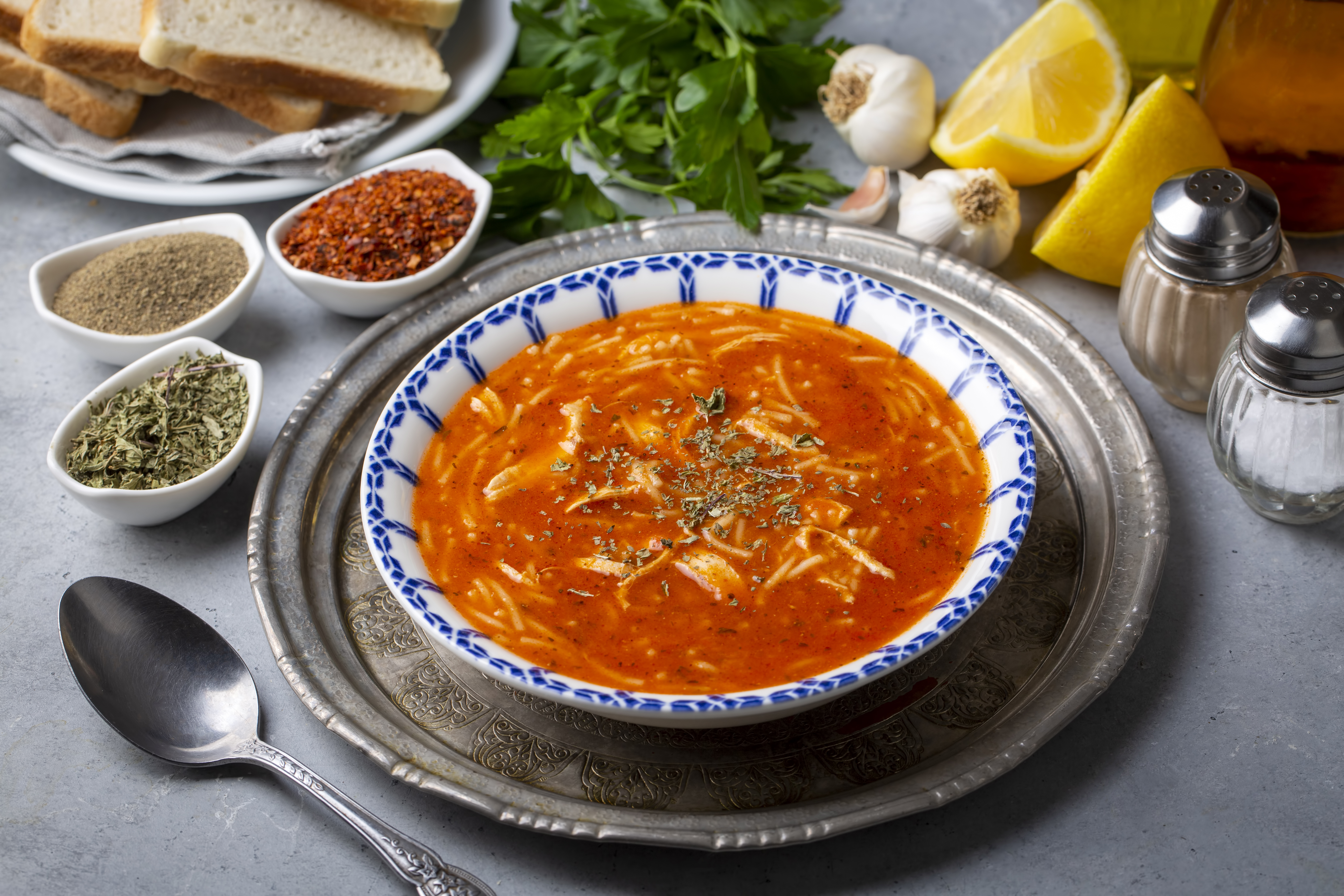 Sopa cremosa de fideos, una receta reconfortante para saborear diciembre