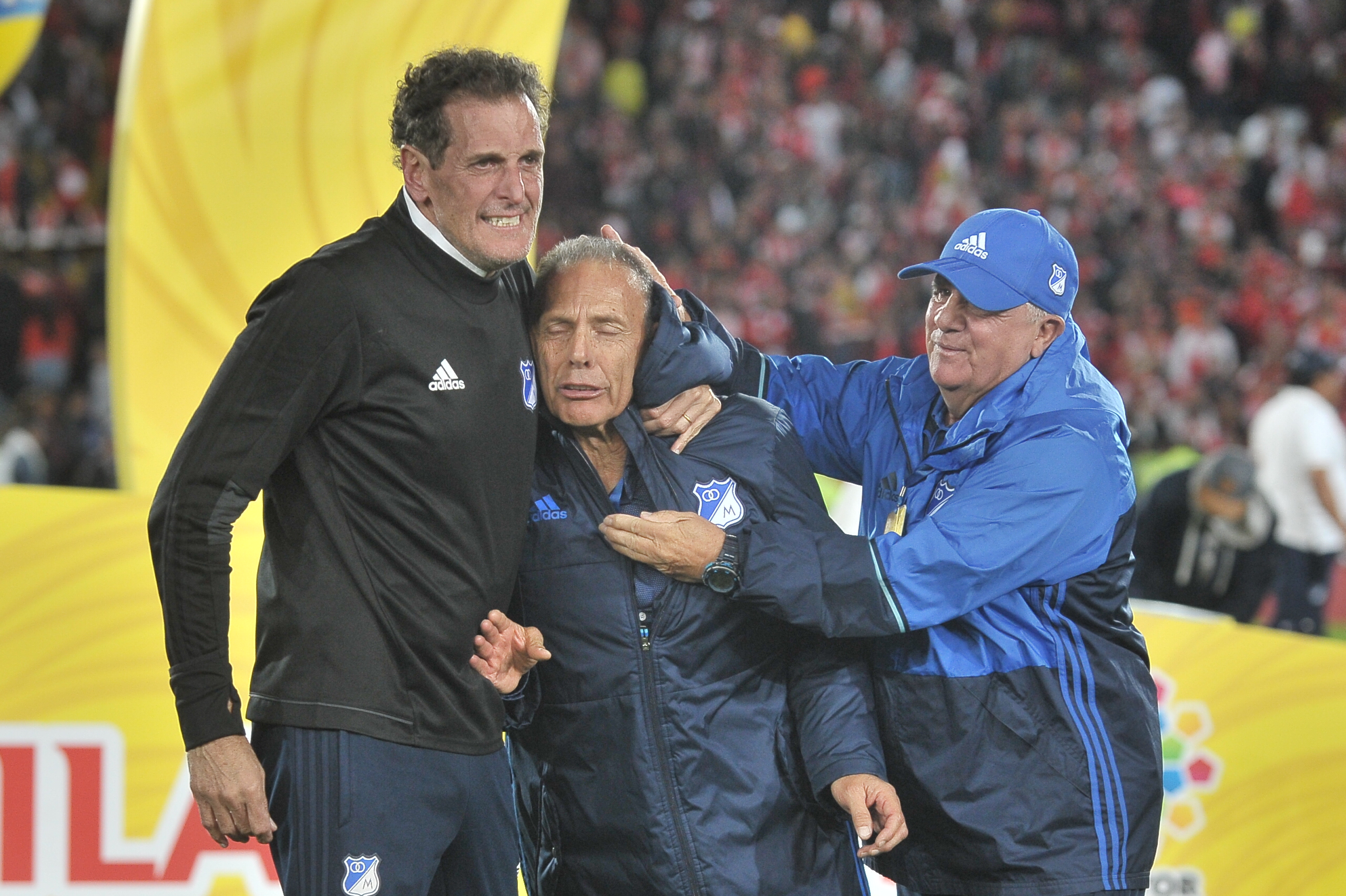 Director técnico argentino, que dirige a Millonarios, durante el partido de vuelta ante Independiente Santa Fe por la final de la Liga Águila II 2017.