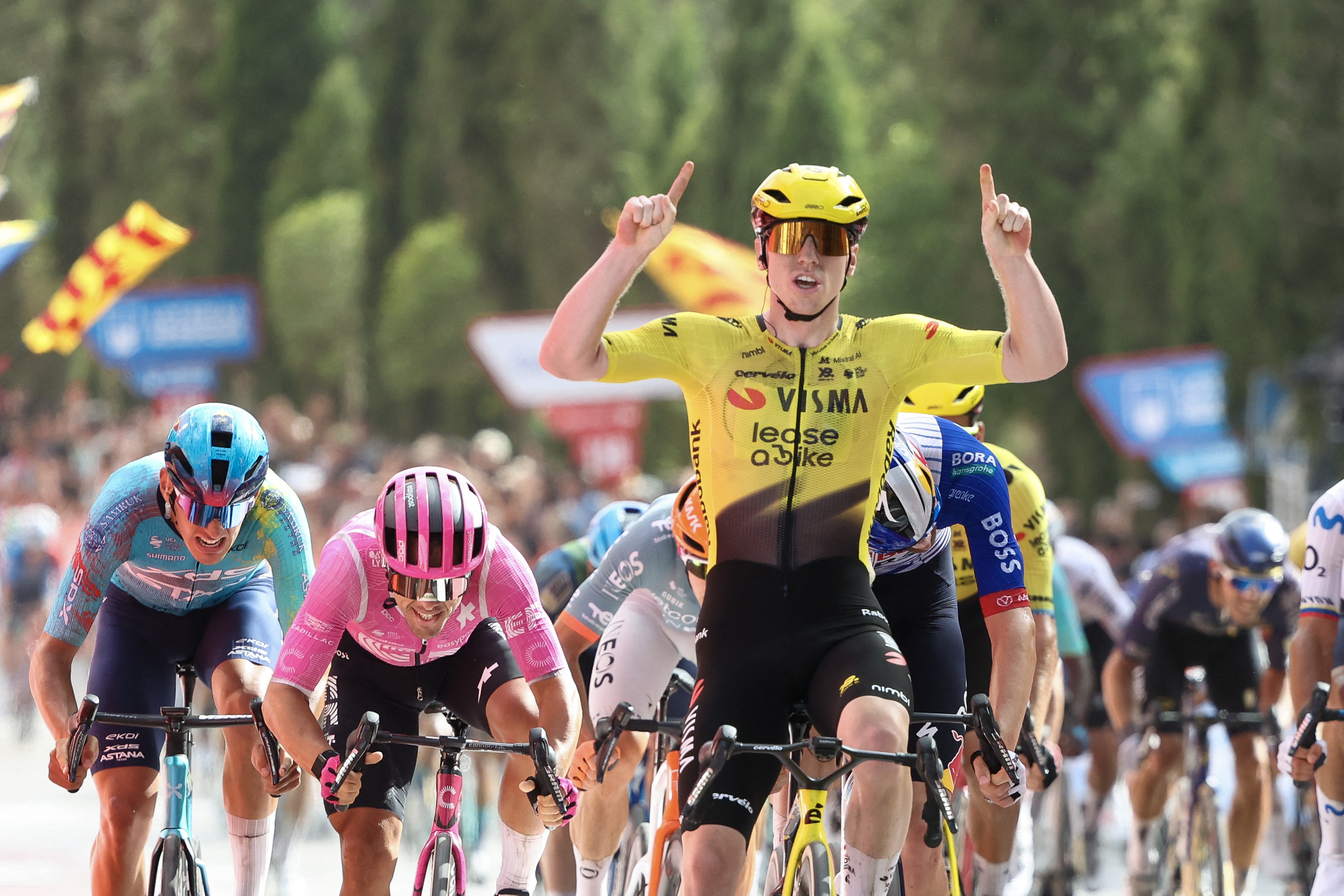 Brennan volvió a ganar en La Vuelta a España: ¿cómo van los colombianos en la general?
