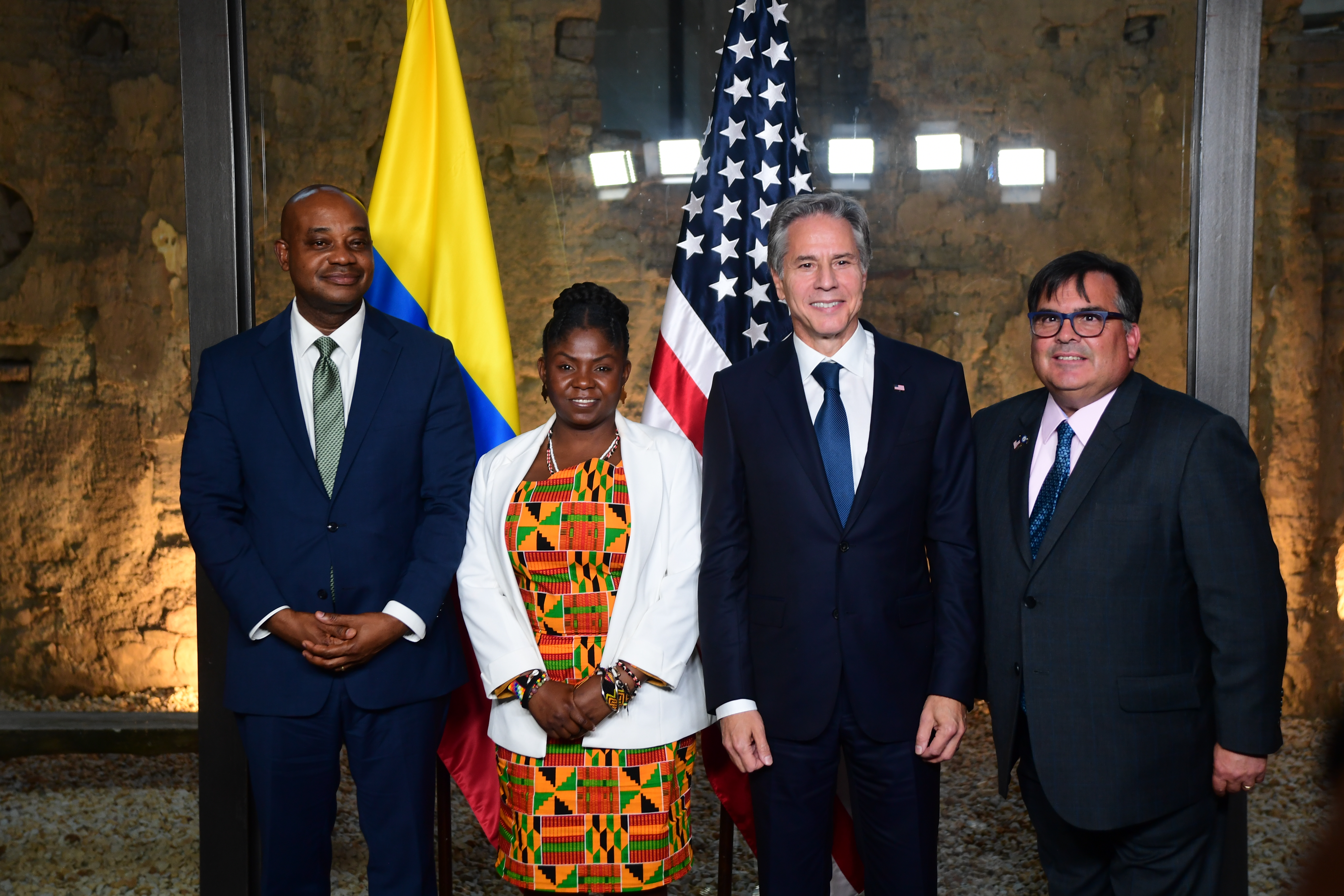 Firma de este acuerdo que contó con el secretario de Estado de los Estados Unidos Antony Blinken y la vicepresidente del país Francia Márquez