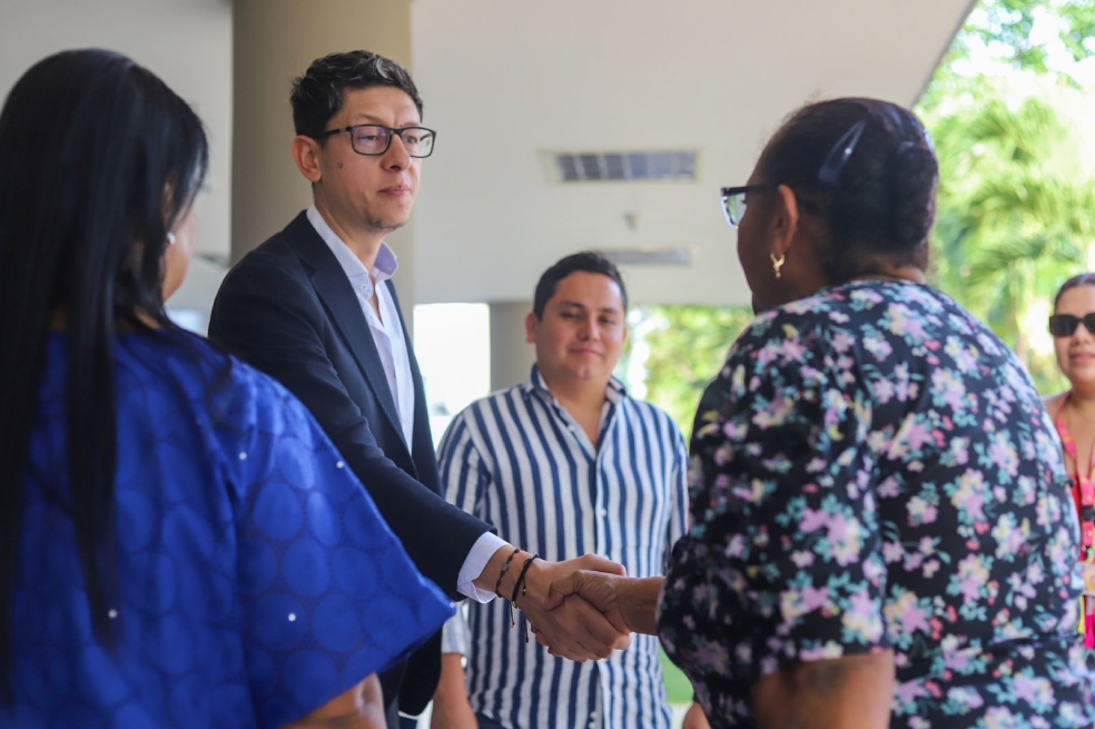 Mineducación y SAE entregan casa a Univalle para construir residencias estudiantiles