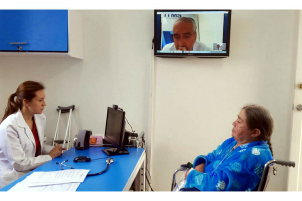 Médicos y pacientes en Estados Unidos recurren a la telemedicina por el coronavirus