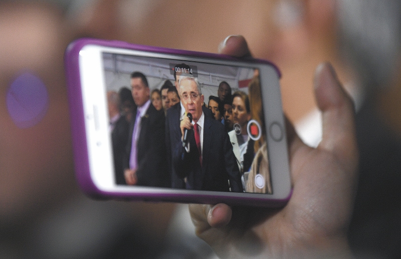 Esta es la génesis del caso Uribe: volvió a explotar a tres de semanas de elecciones