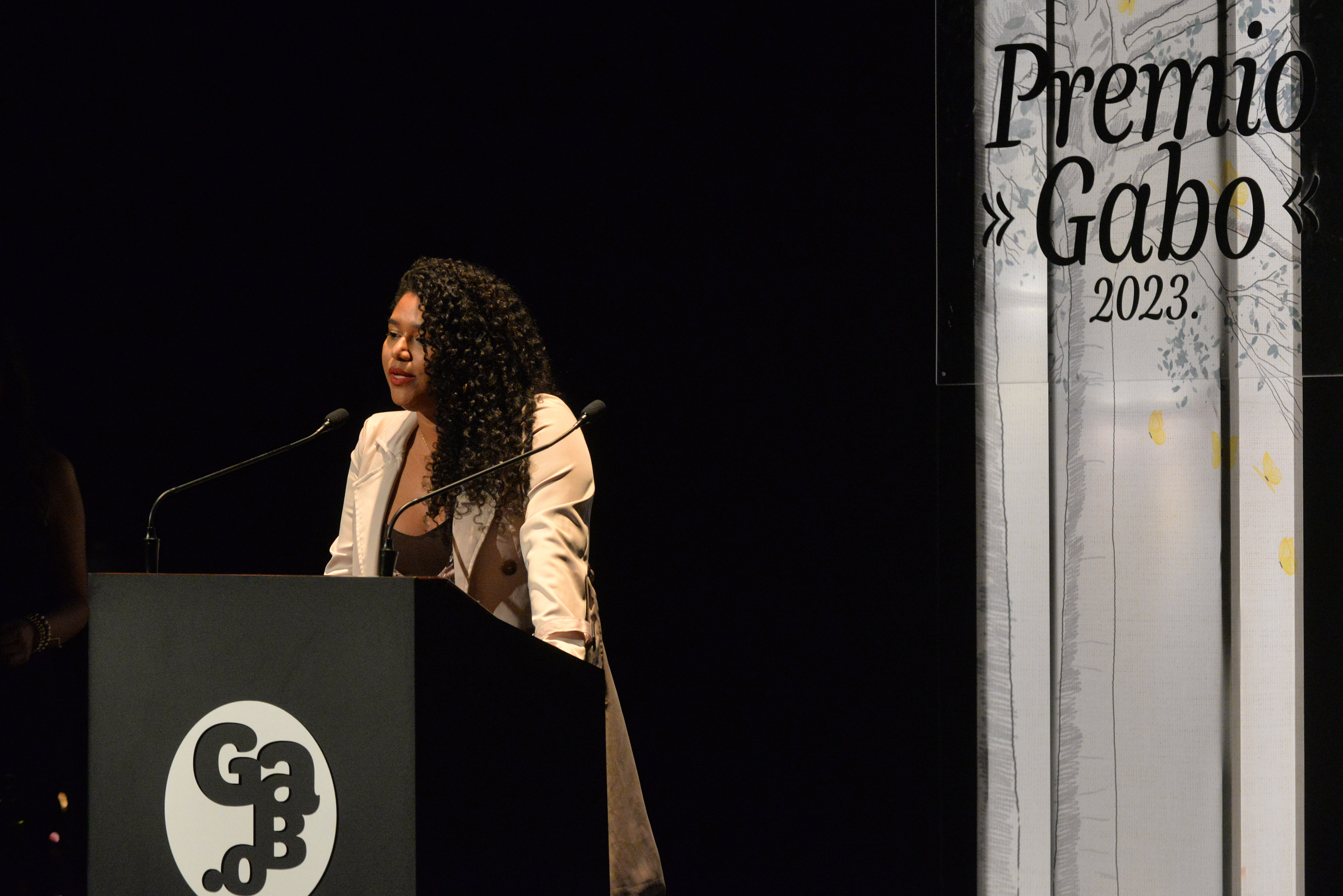 MED114 -BOGOTÁ (COLOMBIA), 30/06/2023. La periodista colombiana Beatriz Valdés, del diario El Espectador, habla hoy luego de recibir el Premio Gabo 2023 en la categoría de Texto, en Bogotá (Colombia). EFE/Vannessa Jiménez