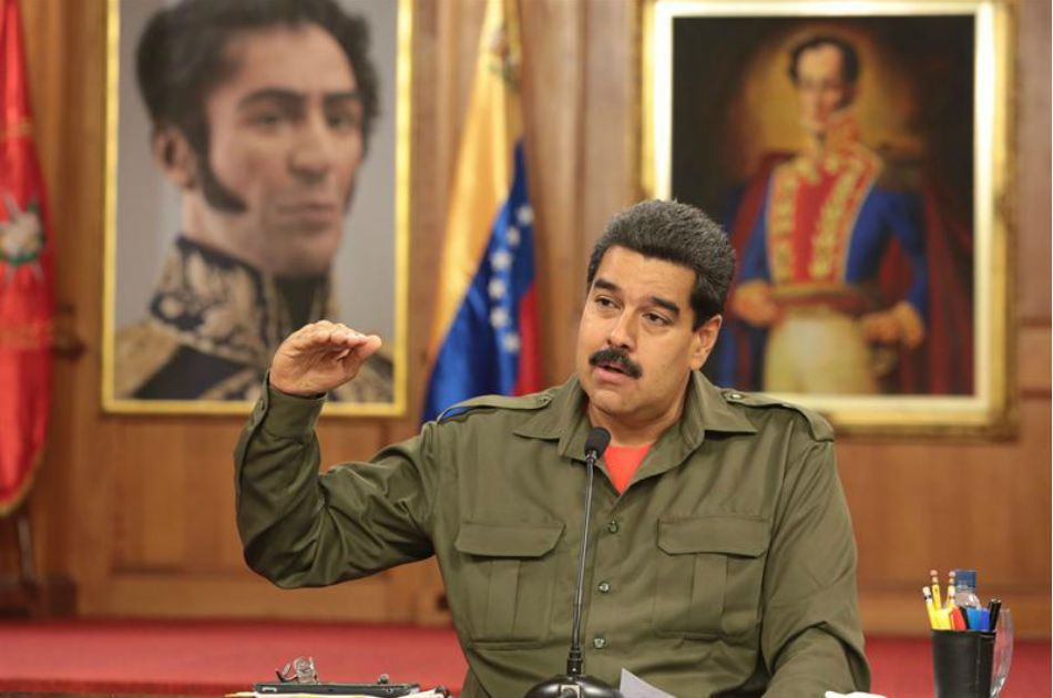 Maduro, de acuerdo con Angelino Garzón en investigar supuesta compra de aviones