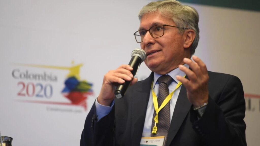 Armando Martínez es el nuevo presidente de la Academia Colombiana de Historia