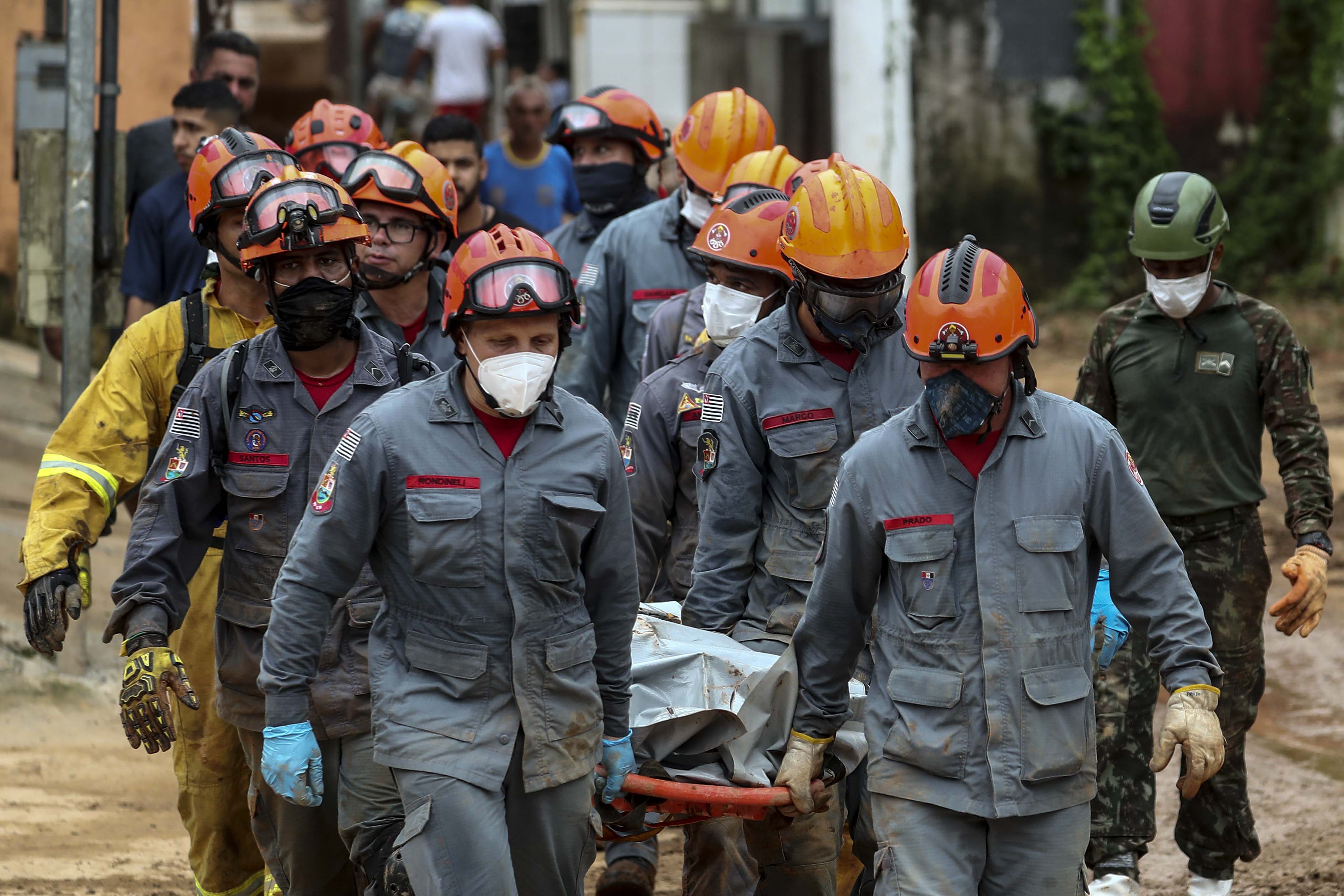 Las fuertes lluvias en Brasil ya dejan 54 personas fallecidas