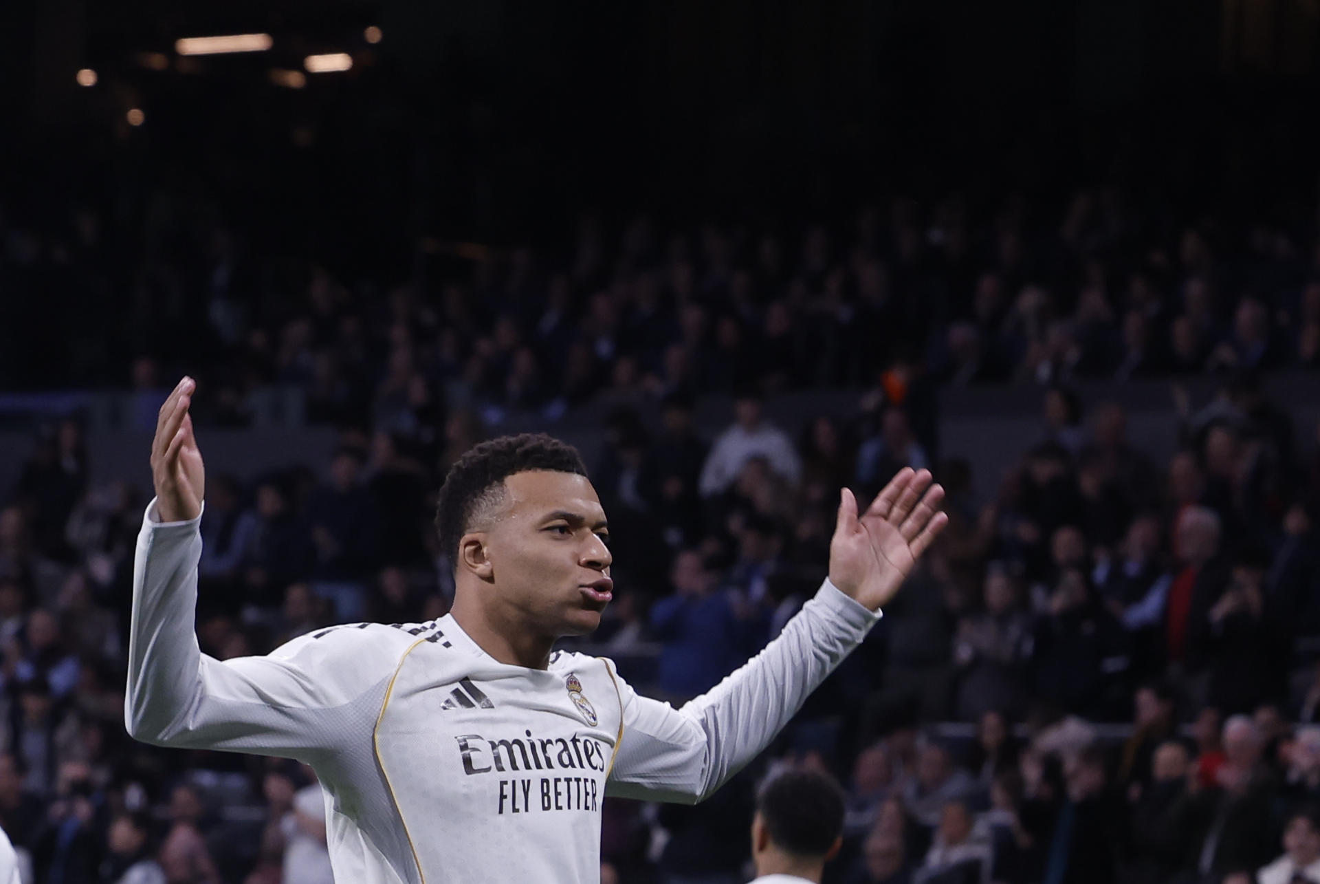 MADRID, 17/01/2026.- El jugador del Real Madrid Kylian Mbappé, durante el partido de LaLiga EA Sports disputado contra el Levante UD este sábado en el estadio Santiago Bernabéu de Madrid. EFE/ Javier Lizón