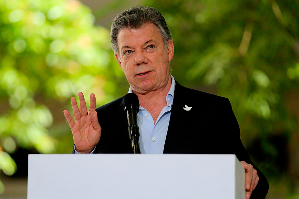 Maduro quiere buscar un conflicto en el exterior para desviar la atención: Santos