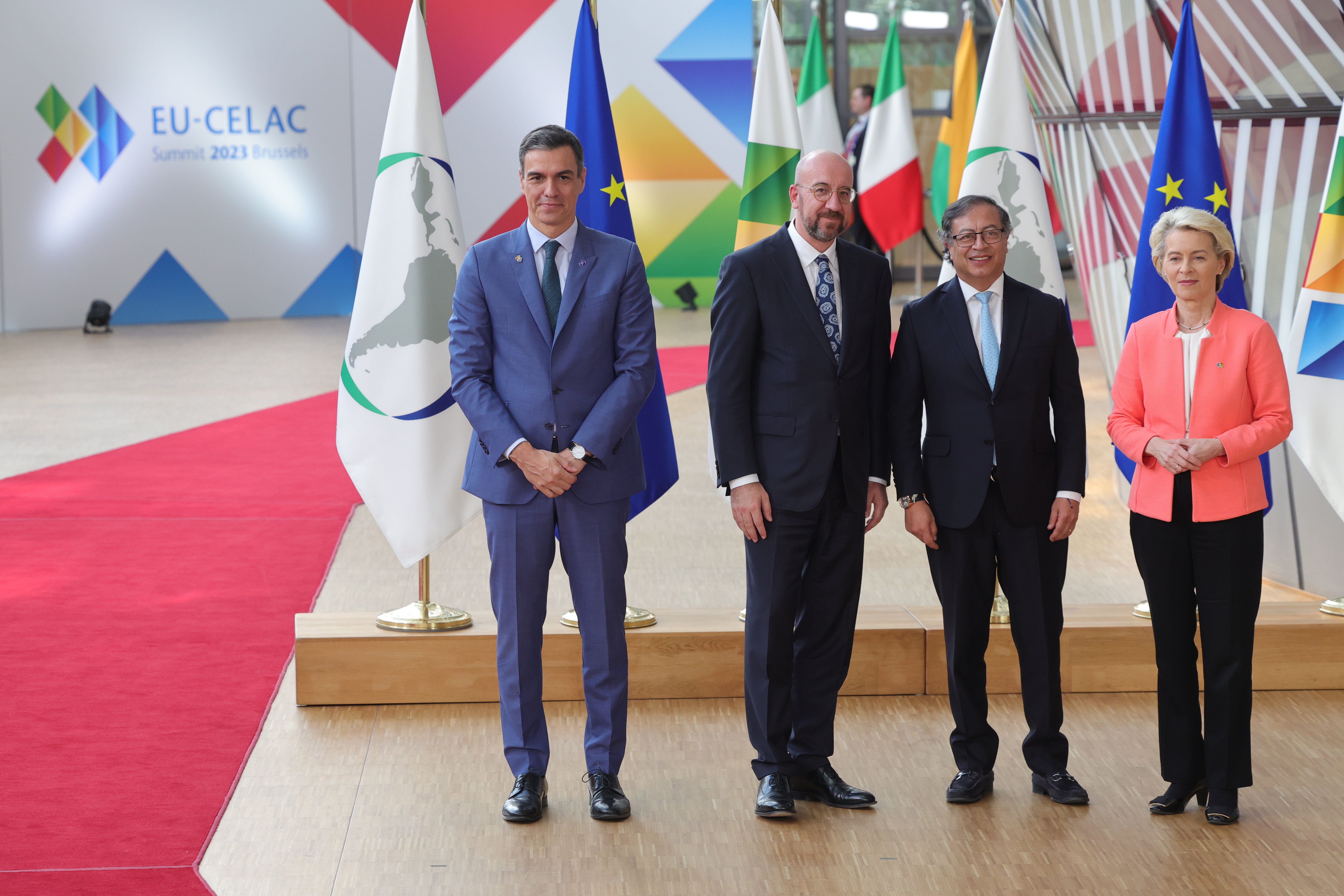 Cumbre UE-Celac: clima y comercio, temas clave en una cita no exenta de divisiones