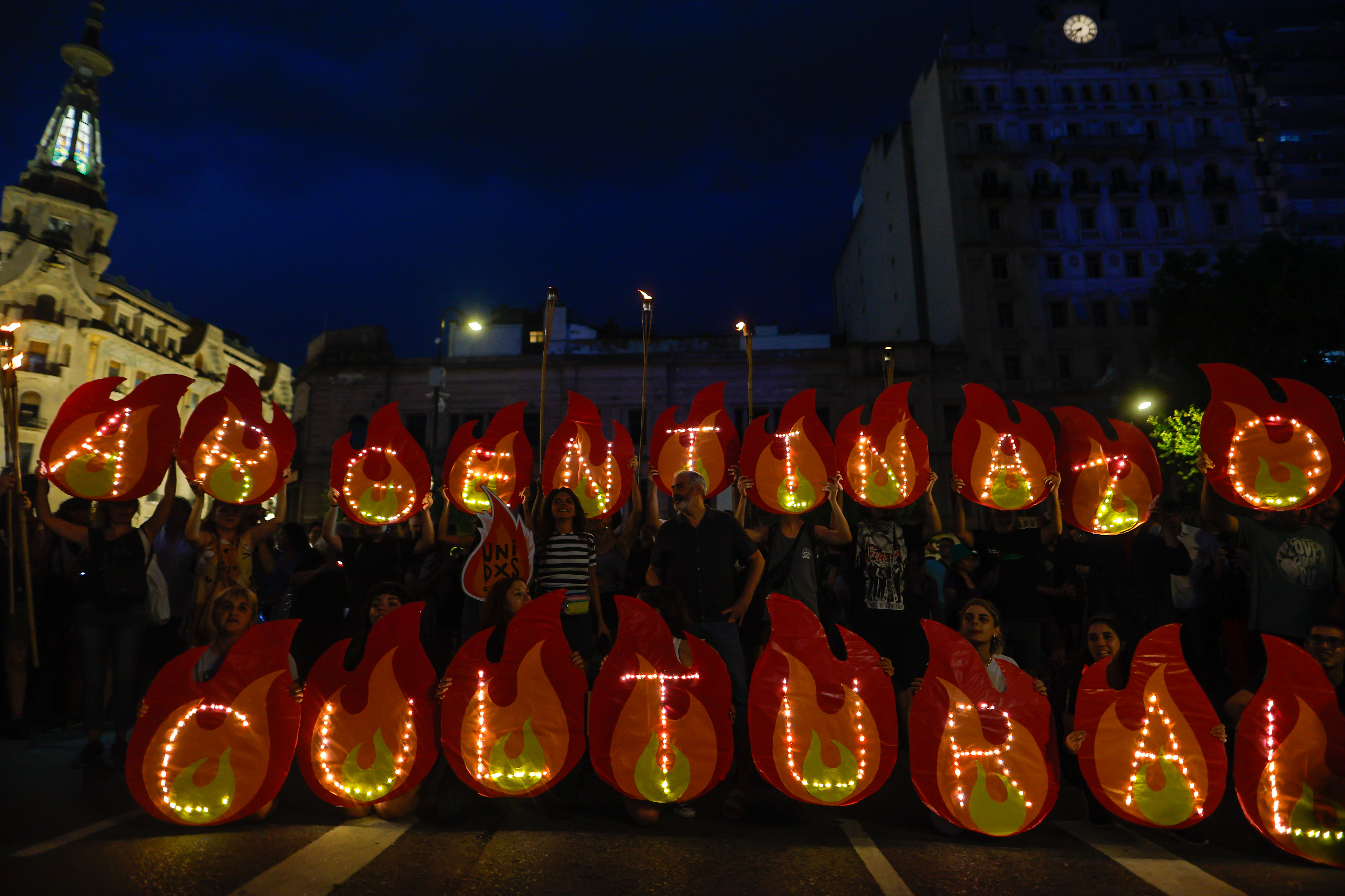 “¡La cultura no se vende!”, el grito del sector contra las reformas de Javier Milei
