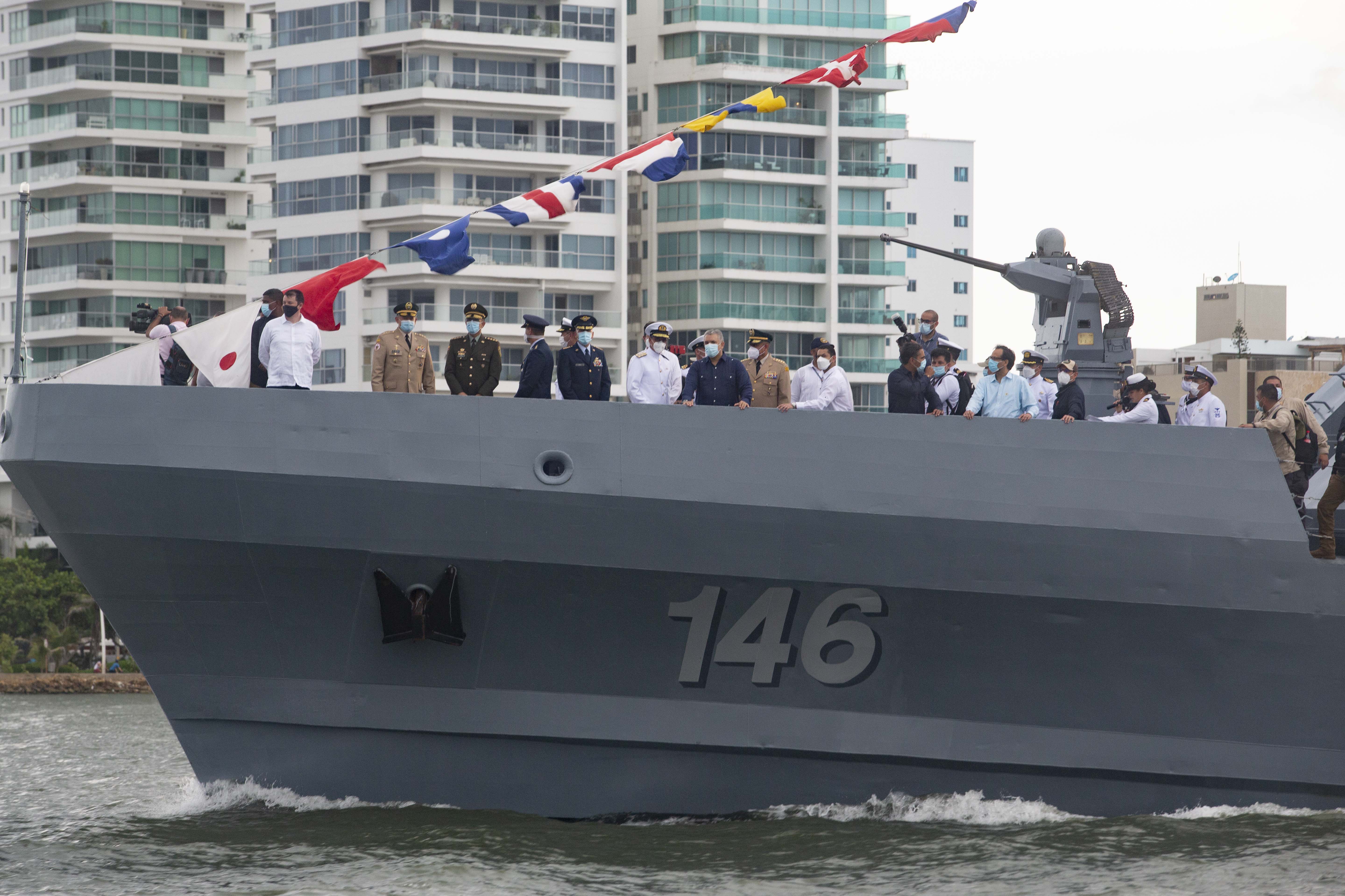 En fotos: la Armada celebró 198 años con su tradicional revista naval
