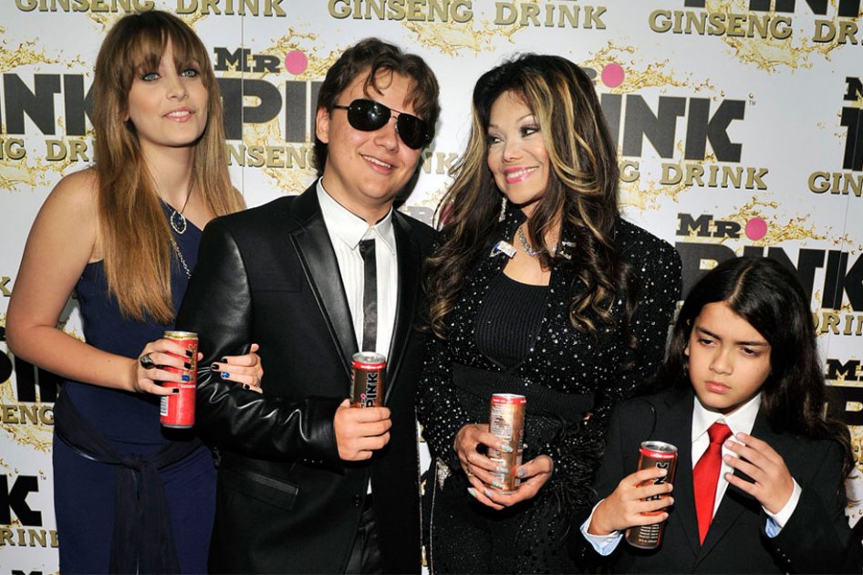 La Toya Jackson, sorprendida por el apoyo que recibe Paris