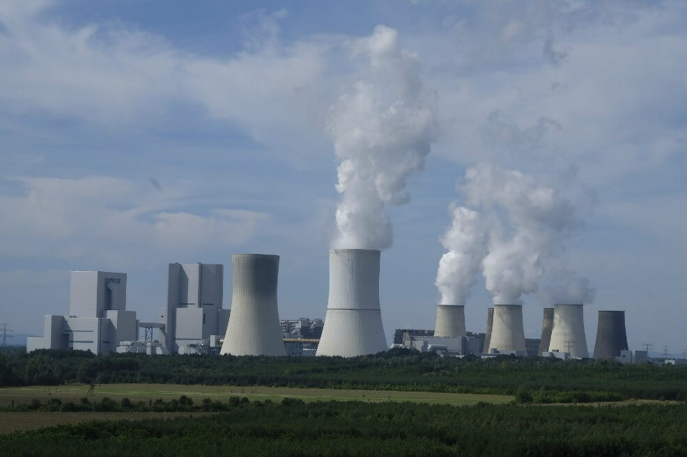 Energía nuclear divide a la Unión Europea como solución ante crisis climática