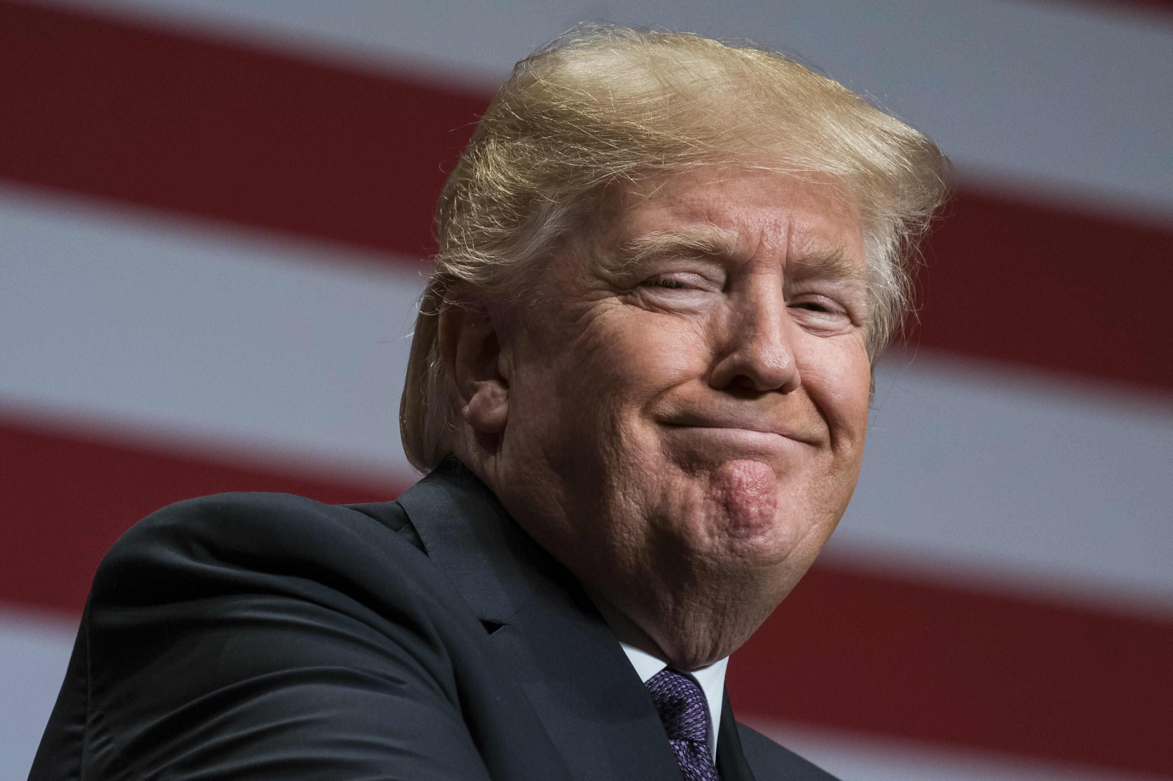 Ofrecen 300 dólares al periodista que pregunte a Trump sobre Wakanda y su relación con EE.UU.