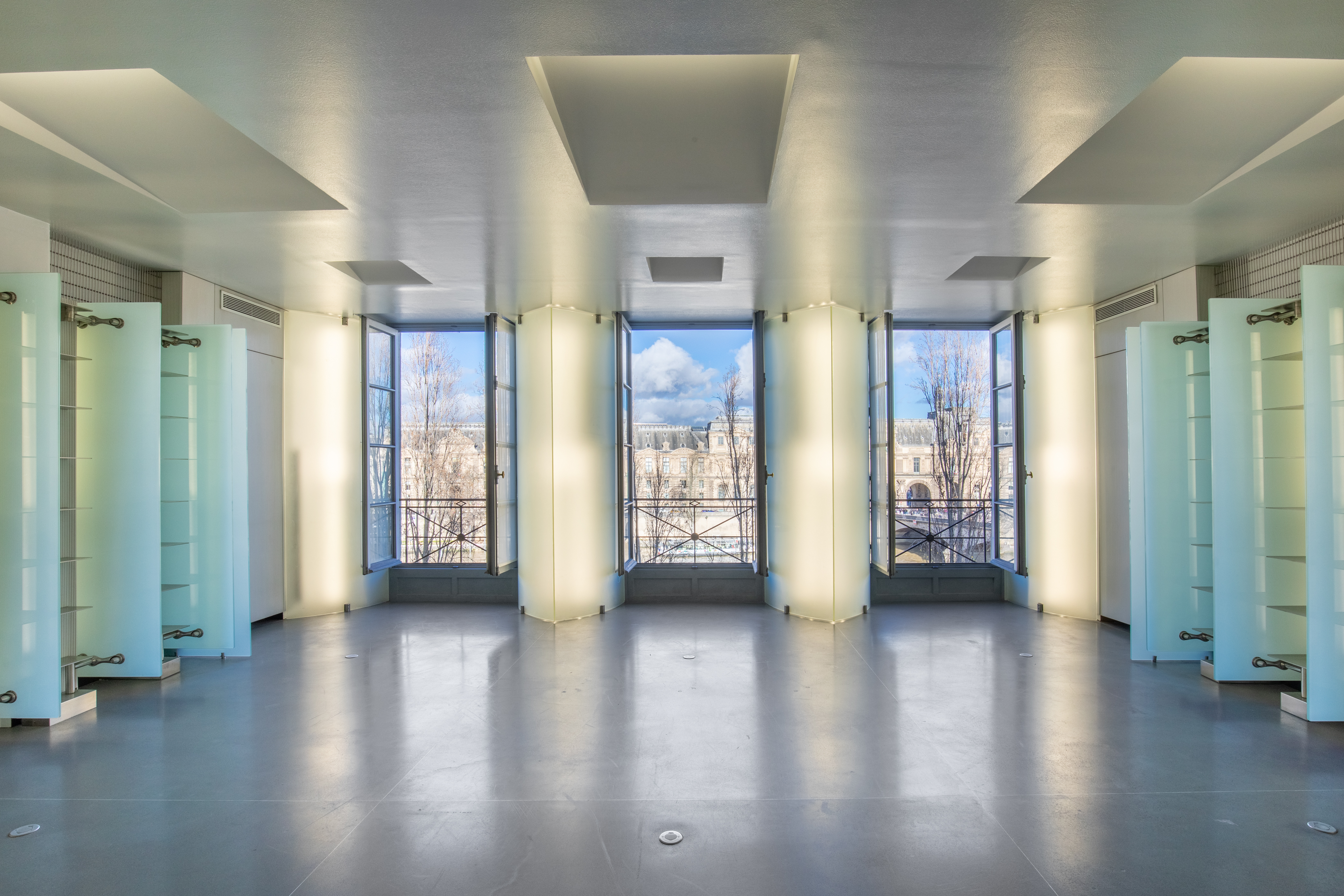 PARÍS (FRANCIA), 26/03/2024.- Sale a subasta este martes el apartamento de París, Francia, donde tenía su estudio de trabajo el famoso diseñador de moda Karl Lagerfeld, con un precio de partida de 5,3 millones de euros. EFE/Image 7 SOLO USO EDITORIAL/ SOLO USO PERMITIDO PARA ILUSTRAR LA NOTICIA QUE ACOMPAÑA/ (CRÉDITO OBLIGATORIO)
