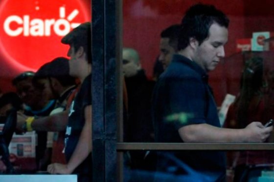 «No se puede acostumbrar al país a las vías de hecho»: Claro a promotores de apagón