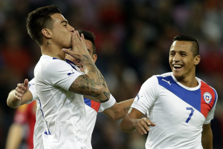 España logró un sufrido empate ante un sólido Chile