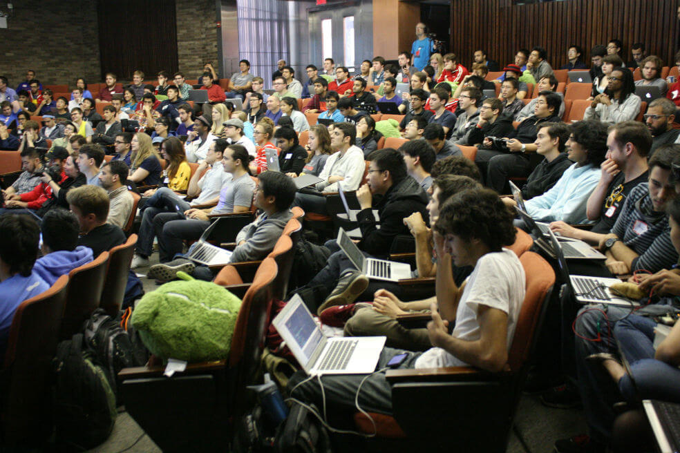 Las medidas que están tomando las universidades para evitar propagación del COVID-19