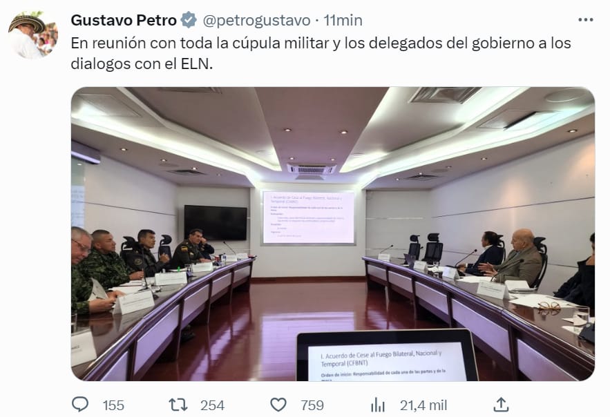 El tuit en el que se notaba el anuncio del cese al fuego con el ELN y que Gustavo Petro borró.