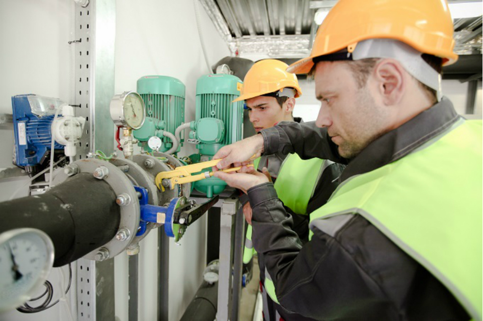 Producción industrial aumentó 1,6 % entre enero y febrero