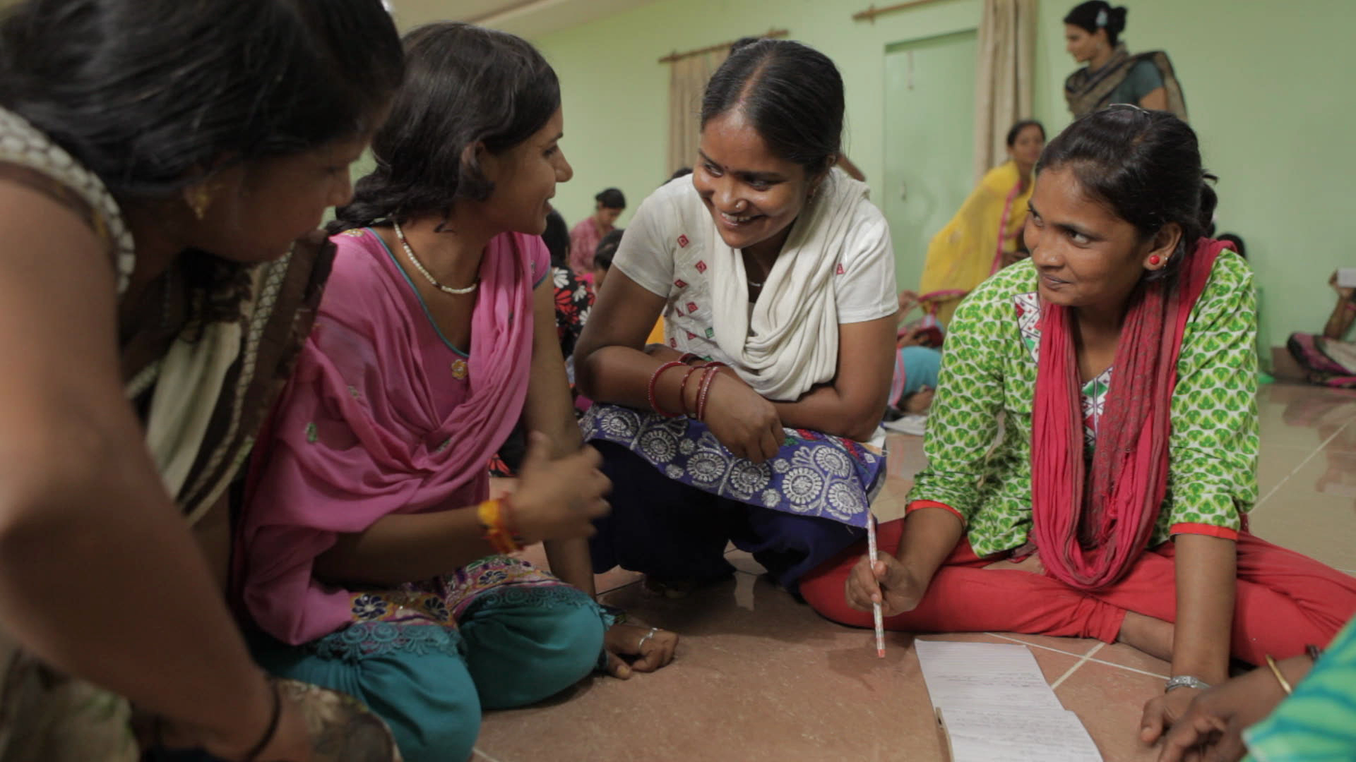 Un periódico de mujeres de la India rural se cuela en los Óscar, a disgusto