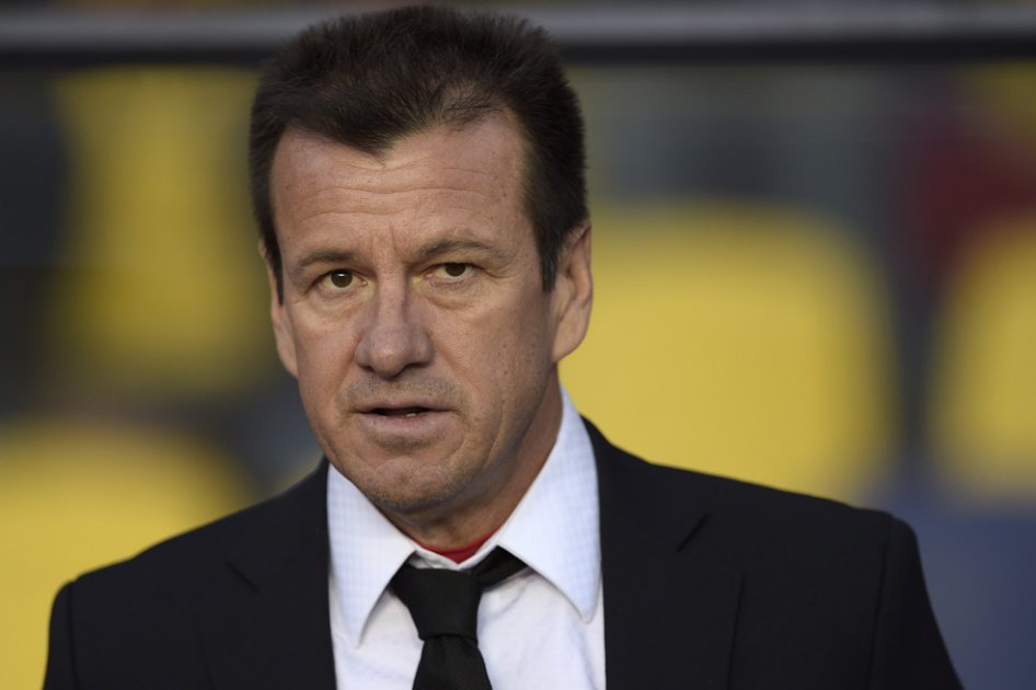 Dunga: «Quince jugadores tuvieron una virosis y limitamos muchos entrenamientos»