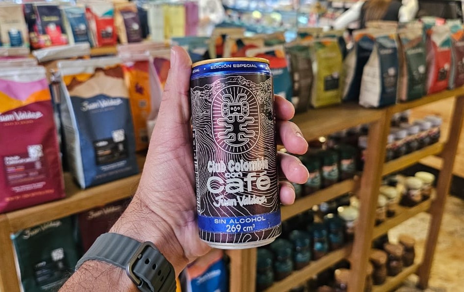 Club Colombia lanza cerveza, sin alcohol, con el café de Juan Valdez