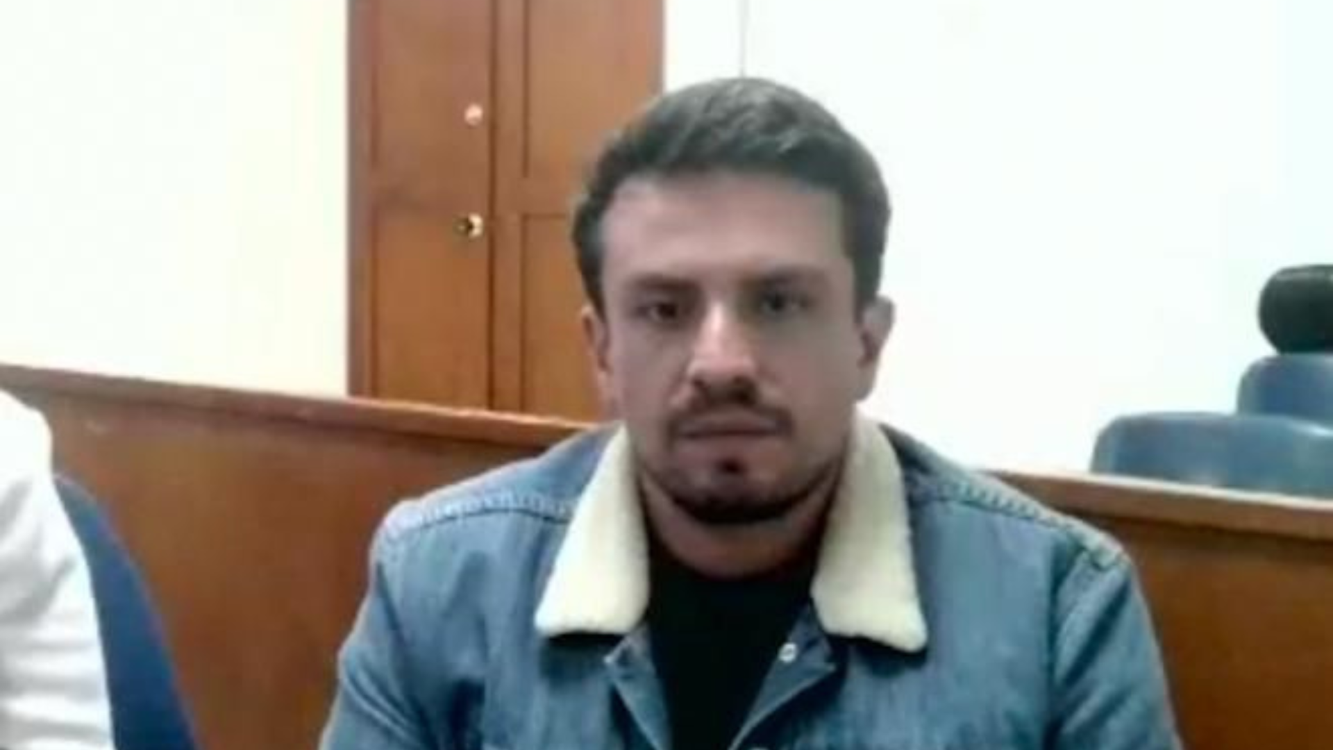 Imputan cargos de feminicidio a gerente de banco señalado de asesinar a su pareja
