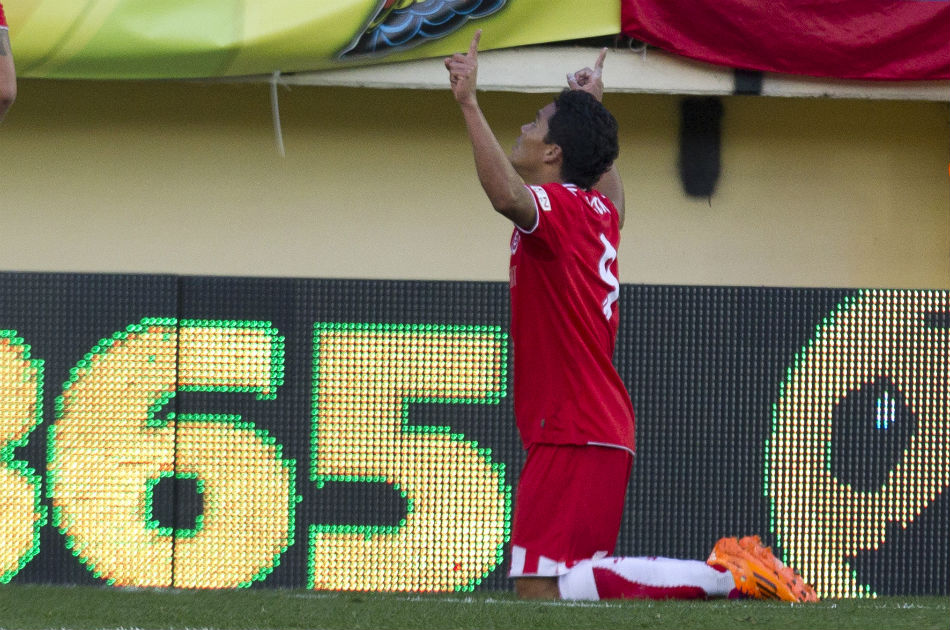 Con gol del colombiano Carlos Bacca Sevilla derrotó a Villareal