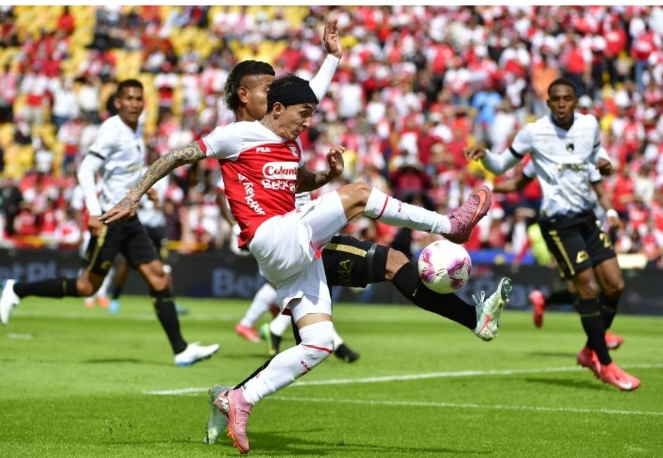 En imágenes: así se vivió la derrota de Santa Fe frente a Llaneros en El Campín