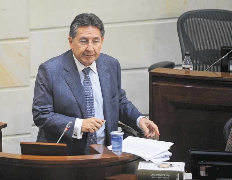 La dura pelea para aprobar la JEP