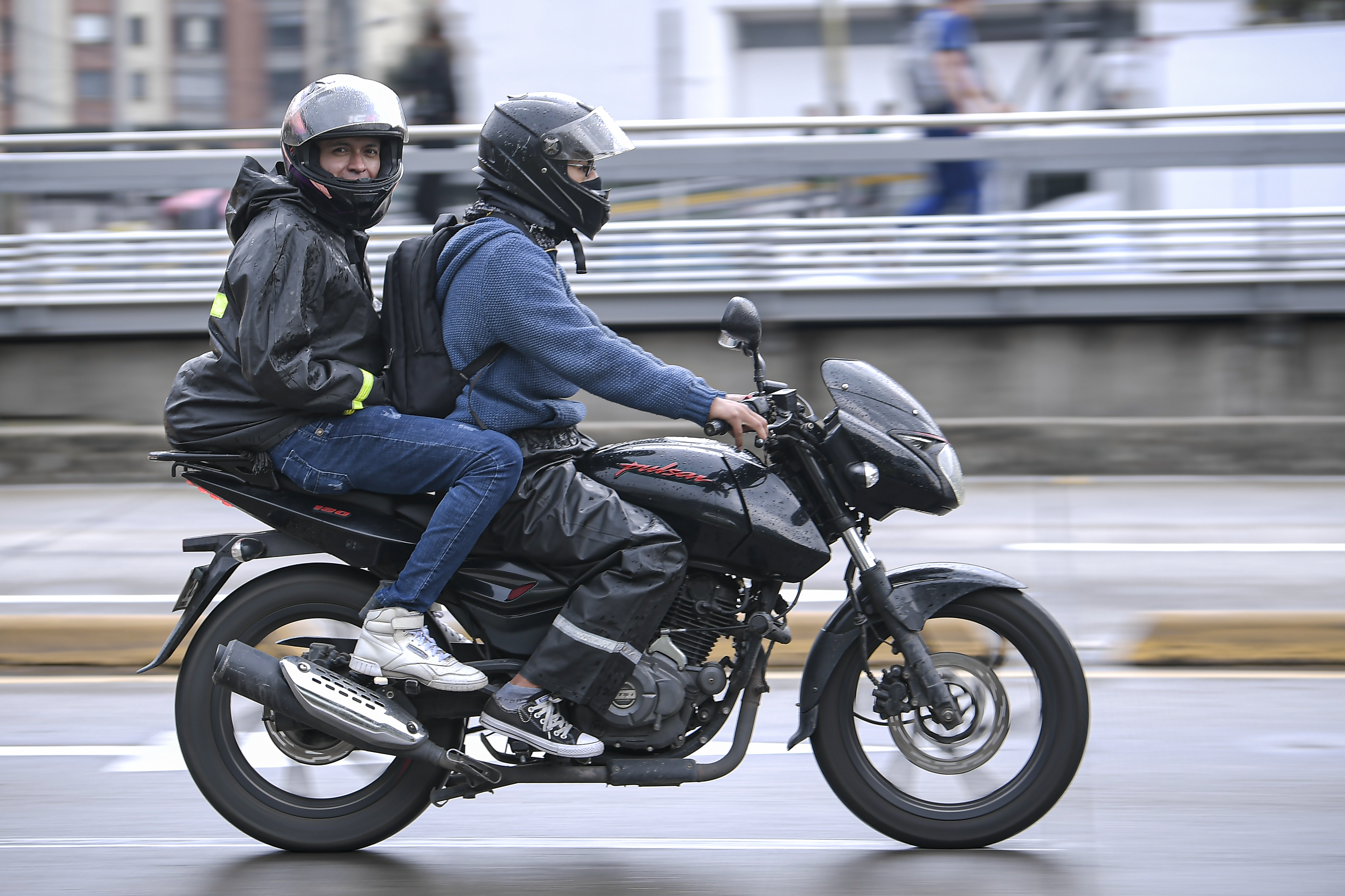 Esta propuesta busca eliminar el SOAT para motos en Colombia. ¿De qué se trata?