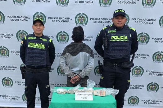 Así cayó sujeto que intentó robarse el diezmo de la iglesia del Voto Nacional