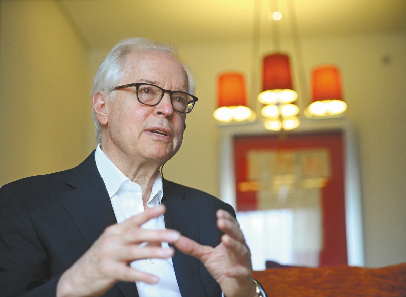 “El Gobierno no es serio con la implementación del Acuerdo de Paz”: Bernard Aronson