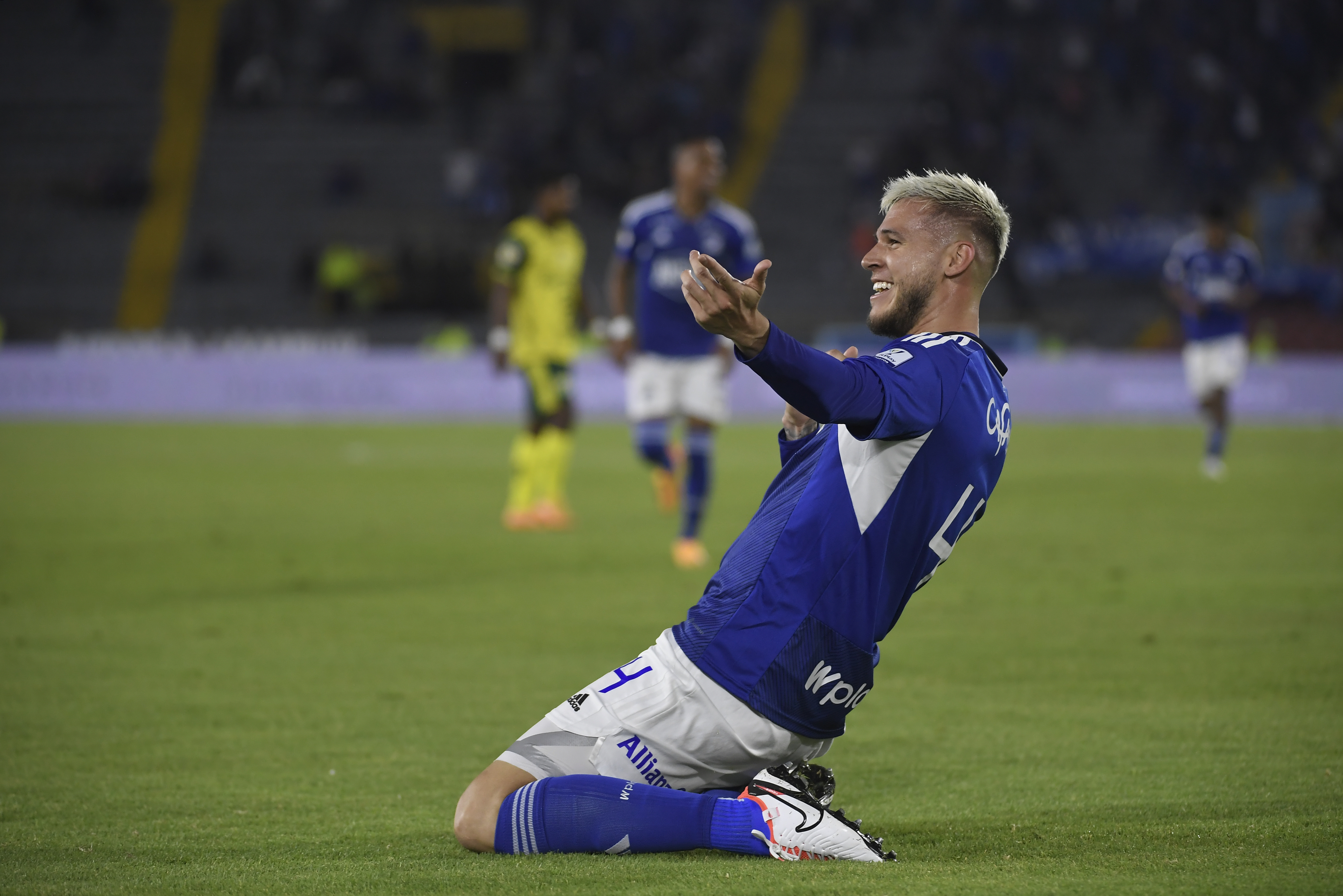 Futbolista costarricense, defensa de Millonarios en el partido ante Huila por la fecha trece de la Liga Betplay 2023-II.
