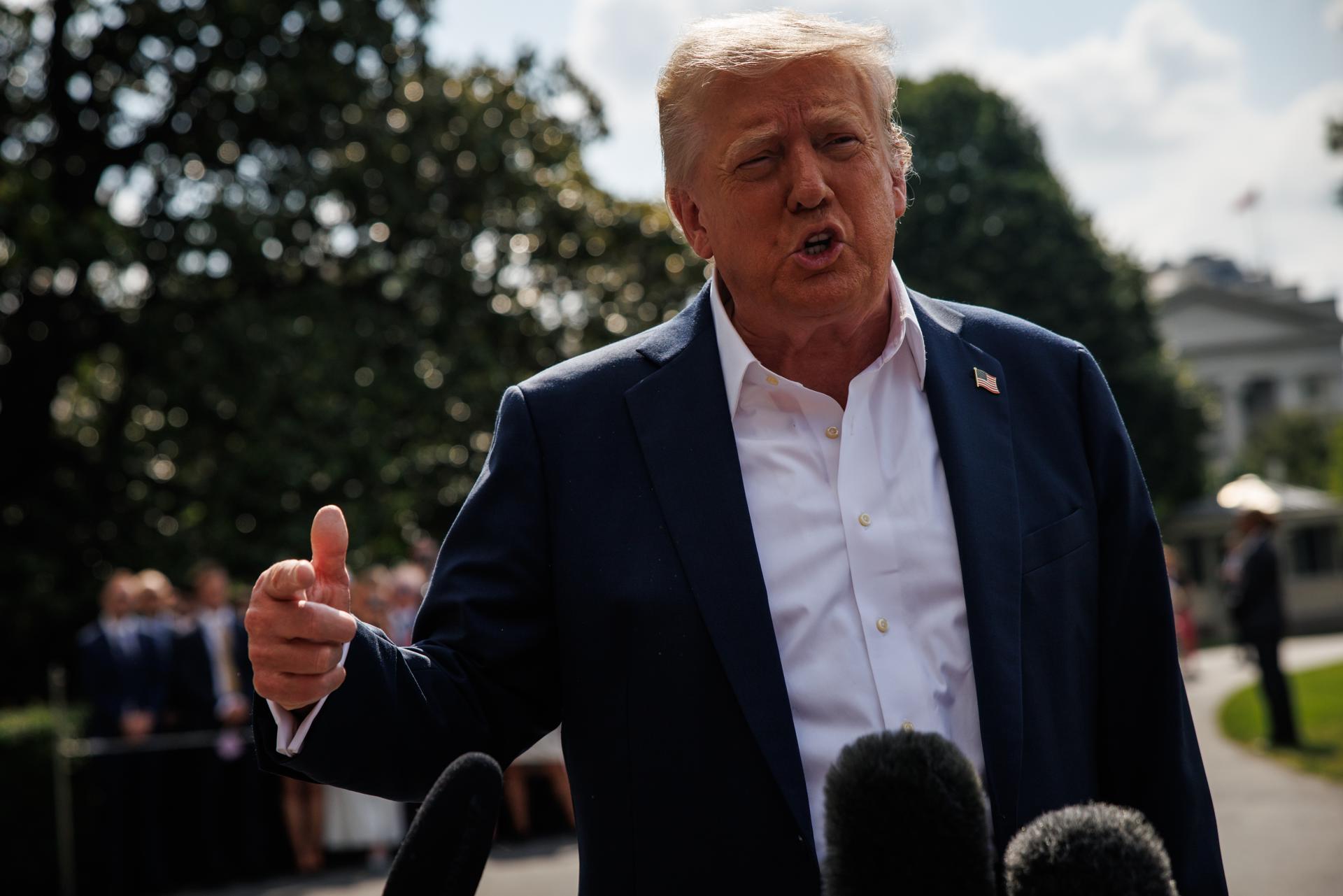 Trump anuncia aranceles del 30 % para México y la Unión Europea