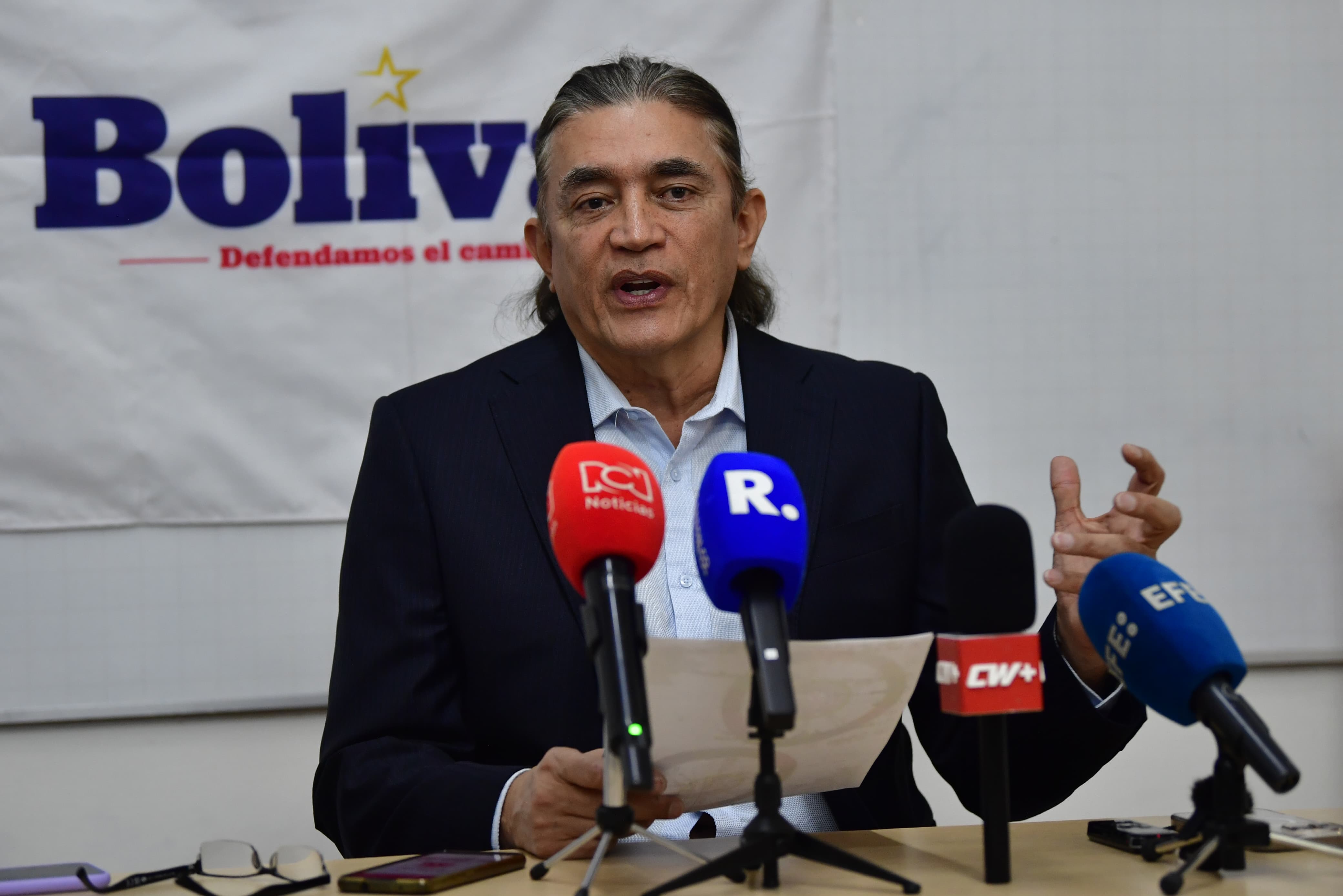 Bolívar pide a comité ético pronunciarse sobre imputados tras llegada de Quintero a consulta