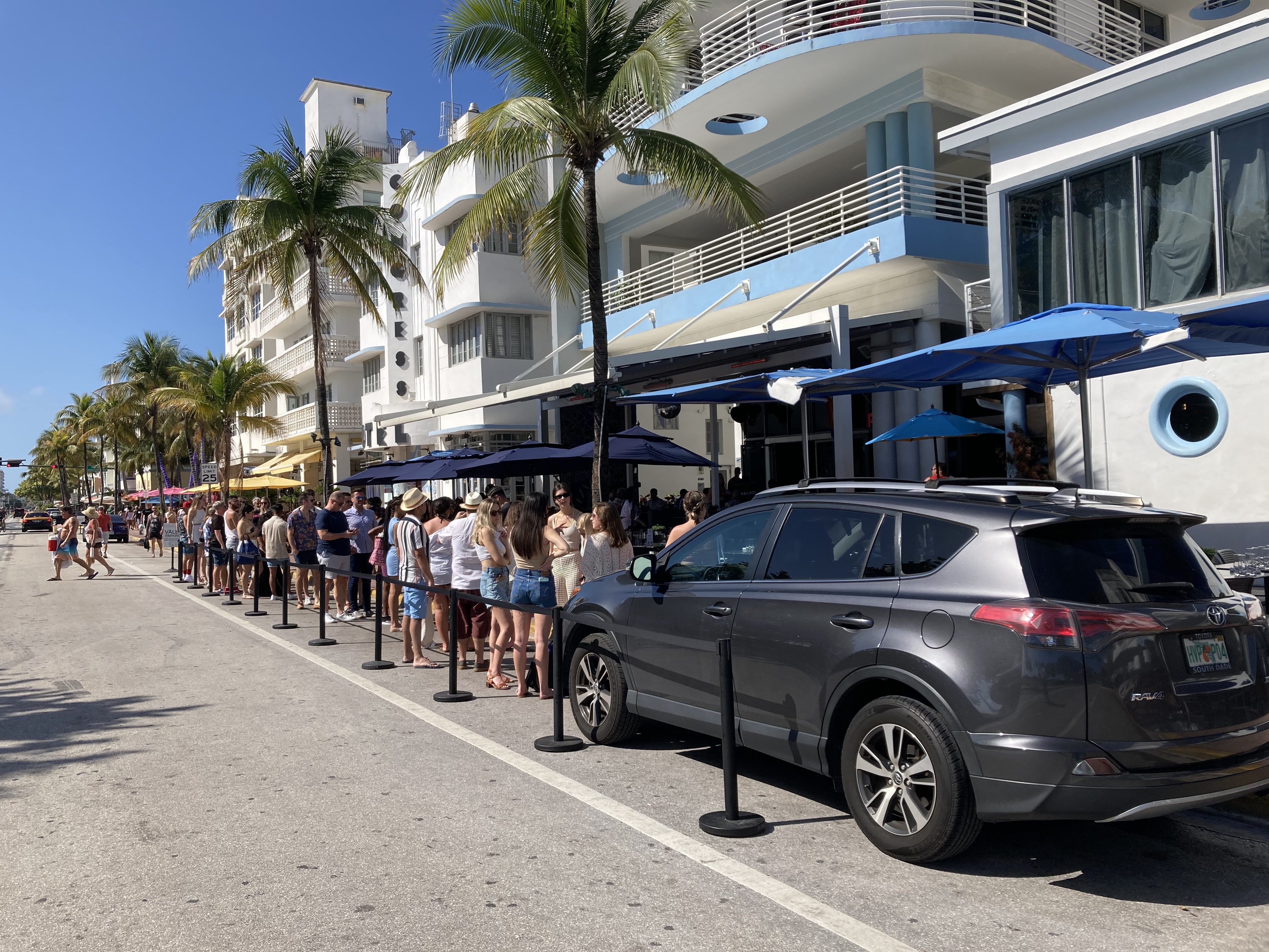 Toque de queda en Miami Beach: la violencia con armas cerca al “Spring Break”