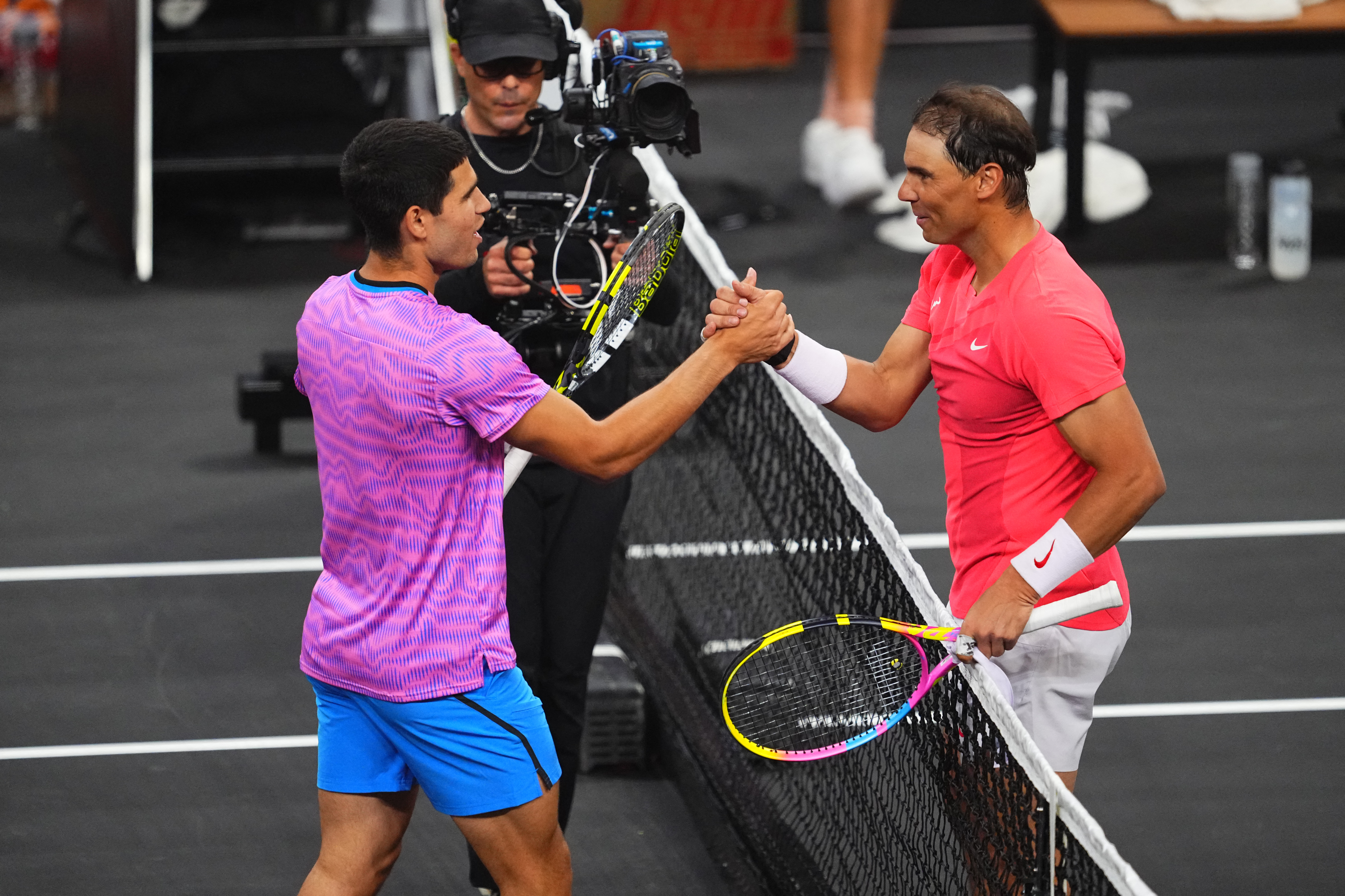Así fue el sensacional partido entre Carlos Alcaraz y Rafa Nadal en Las Vegas