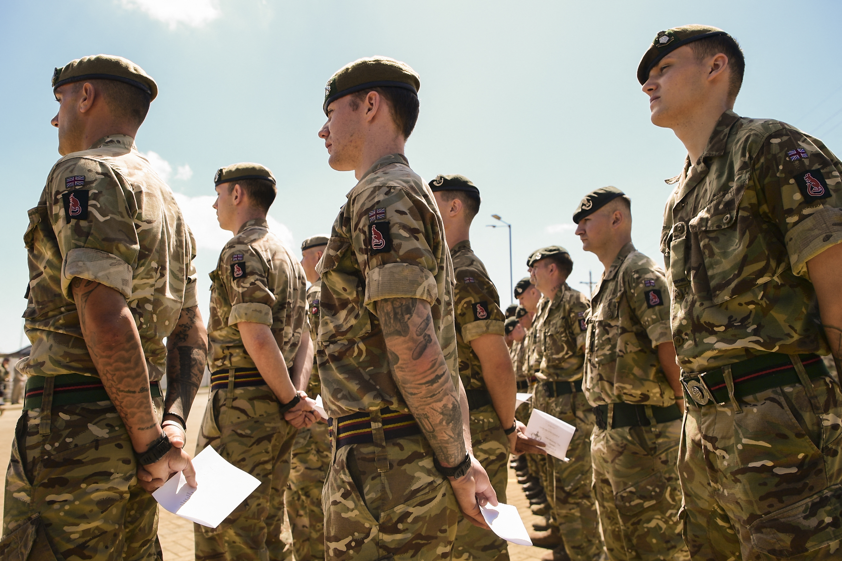 Miembros de la Unidad de Entrenamiento del Ejército Británico en Kenia (BATUK) asistieron a un servicio especial en honor de la difunta reina Isabel II en sus cuarteles en la ciudad de Nanyuki. Estando en dicho país fue que la monarca ascendió al trono, después de enterarse del fallecimiento de su padre, el rey Jorge VI.