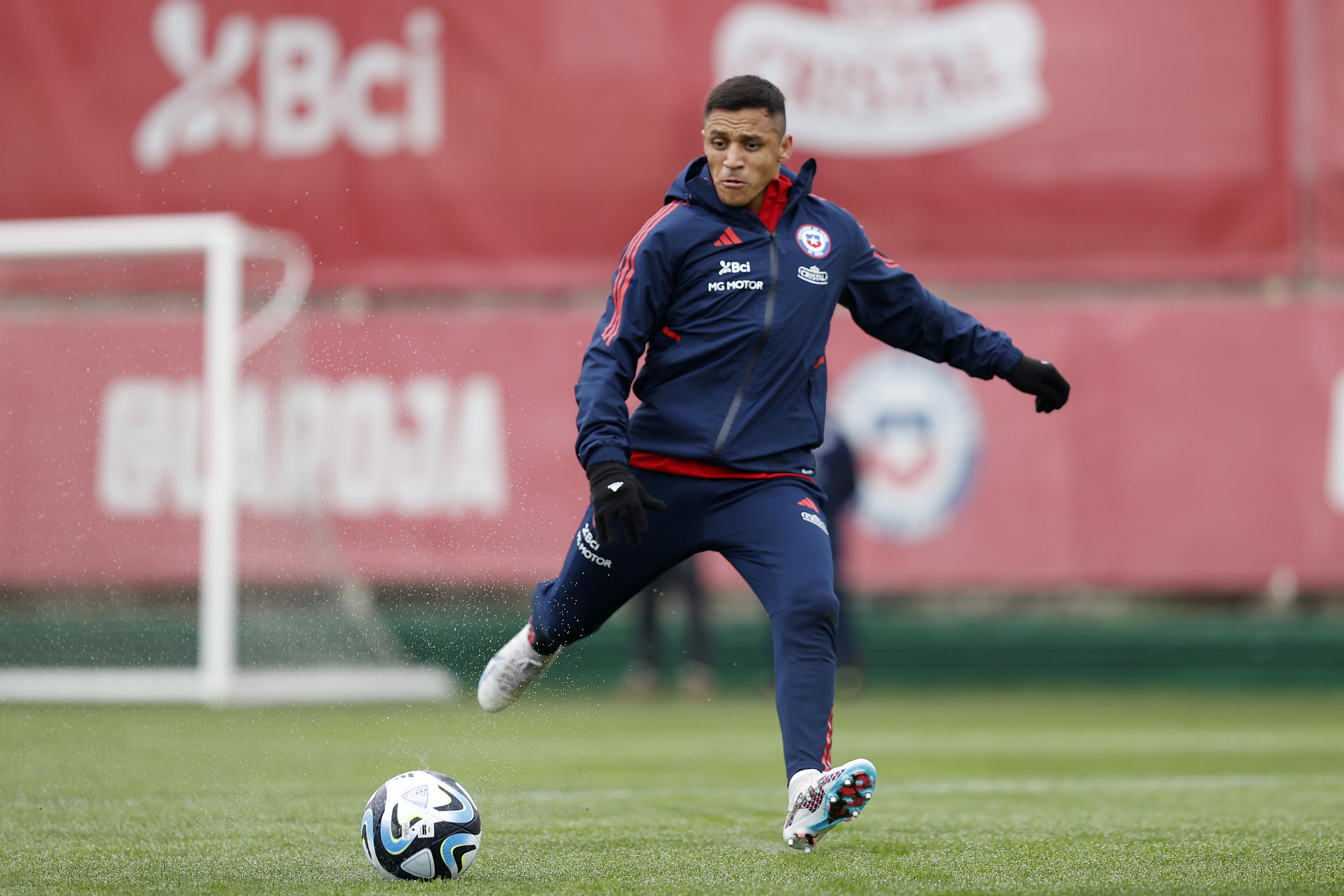 ¿Alexis Sánchez estará o no contra Colombia? Desmintieron supuesta enfermedad