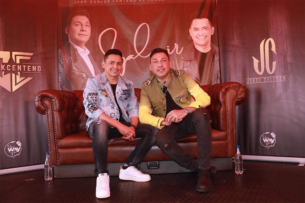 Jean Carlos Centeno y Jorge Celedón este miercoles 15 de junio presentaron su nueva canción Dejala Ir en el restaurante bar Andres DC