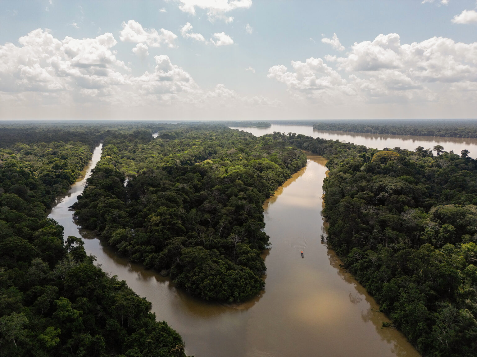 Isla de Puerto Caimán en la zona de conservación del resguardo Curare Los Ingleses.