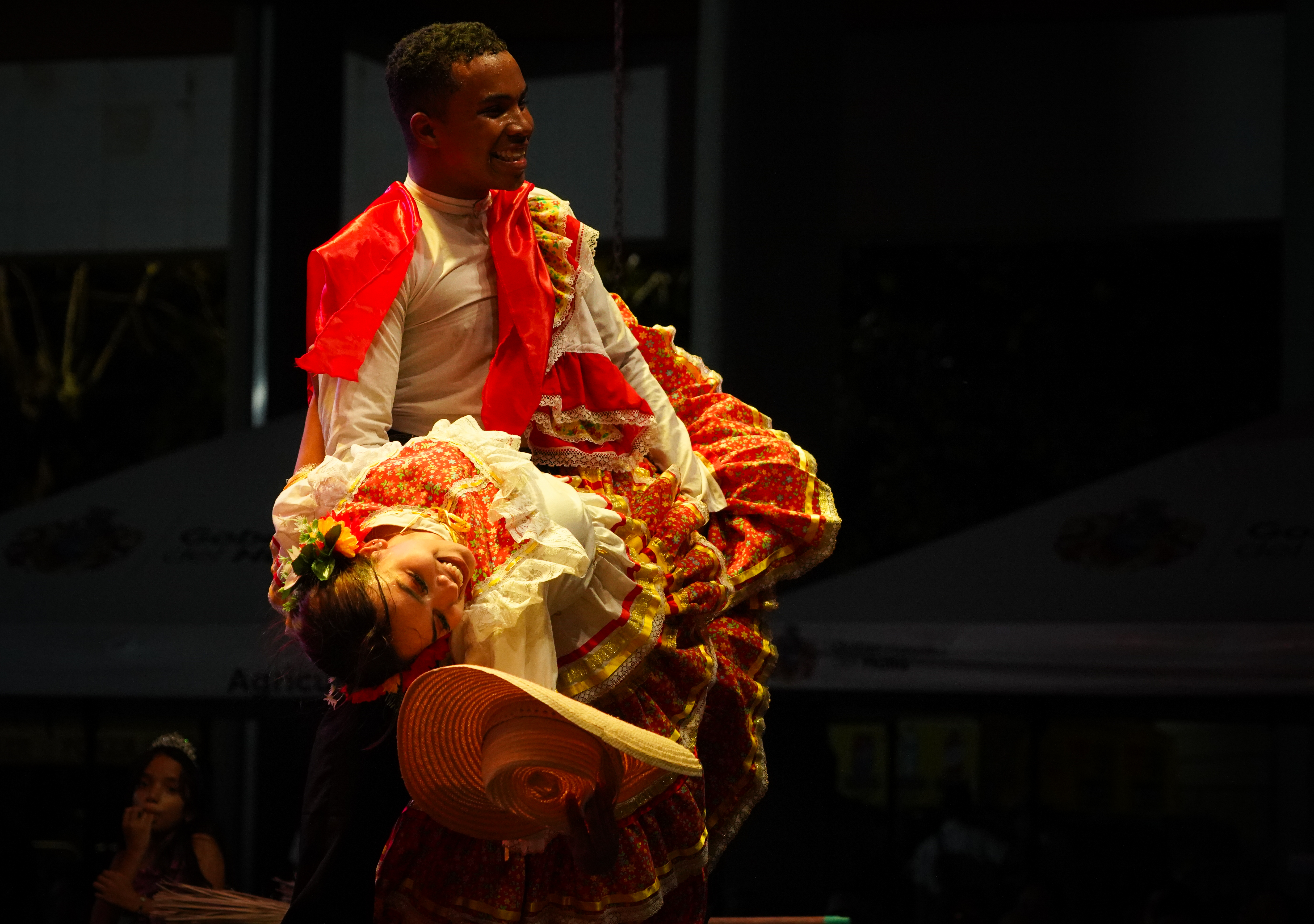 Cada detalle del desfile resaltó el valor del patrimonio inmaterial de la región, proyectando su riqueza cultural a nivel nacional e internacional.