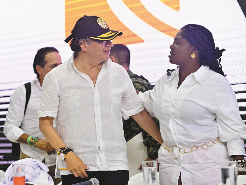 Así funciona la “cascada” para garantizar gente en los eventos de Petro y Márquez