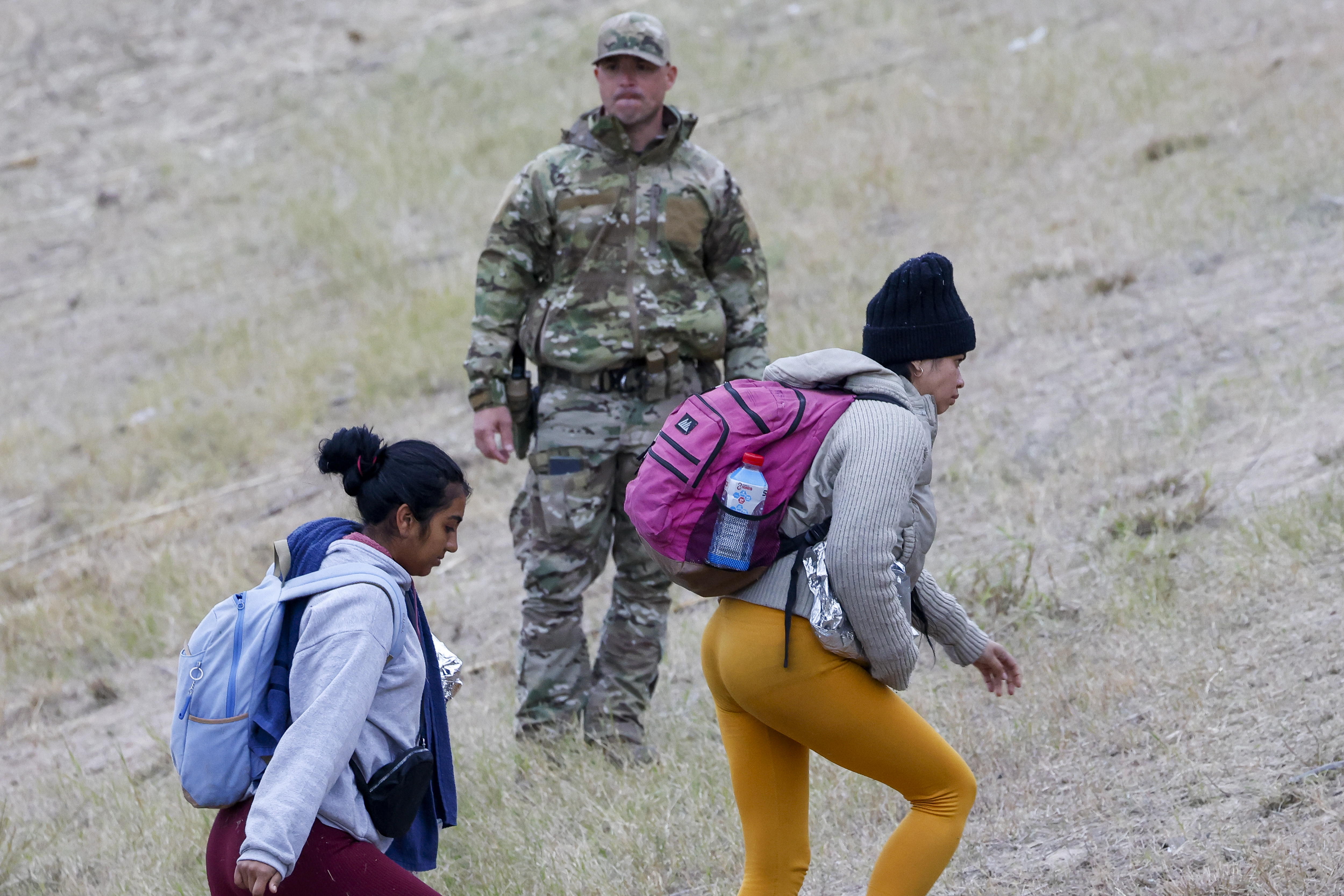 EE. UU. y México acordaron reforzar medidas para contener el paso de migrantes