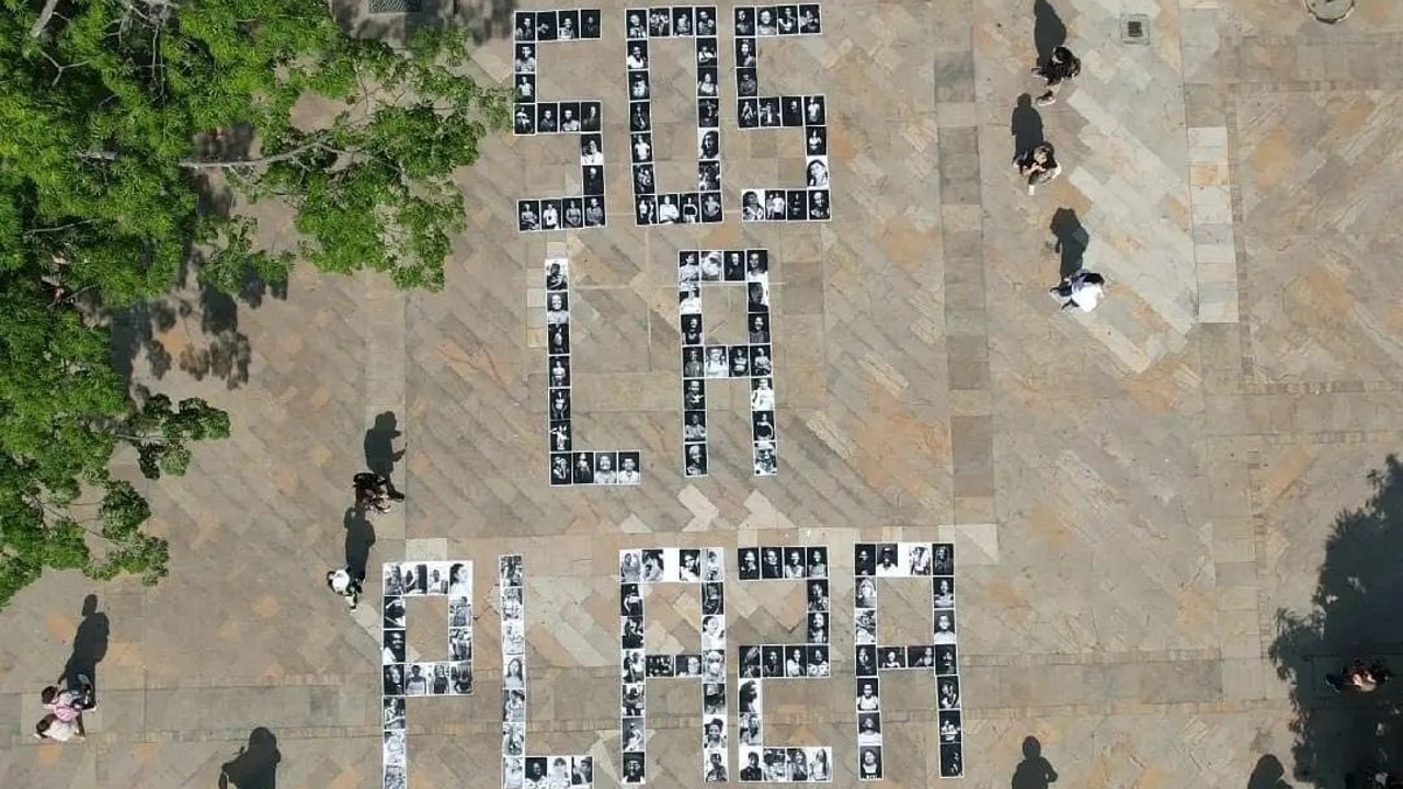 Plaza Botero SOS