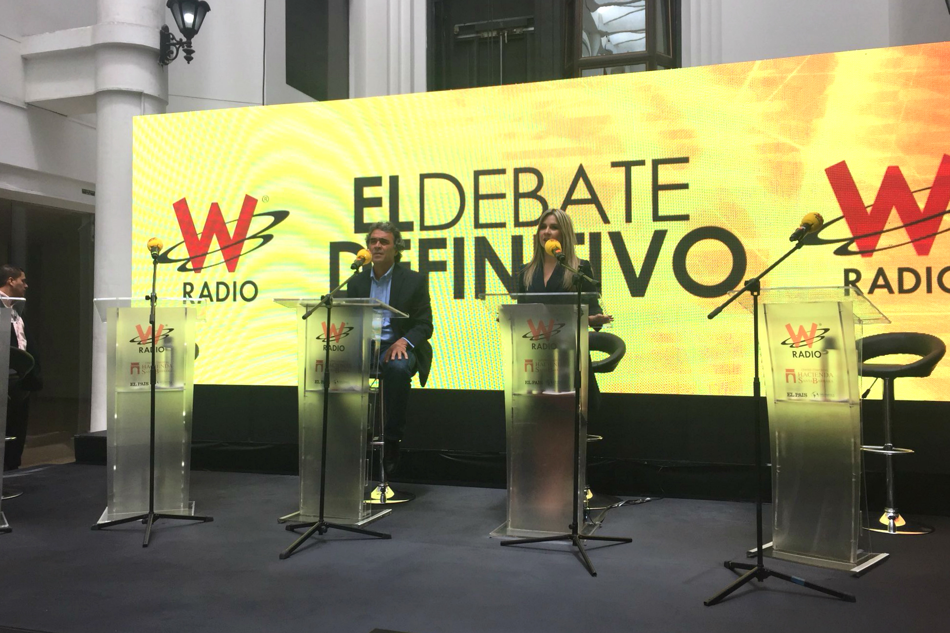 Debate en solitario: Sergio Fajardo fue el único que asistió a la cita de W Radio